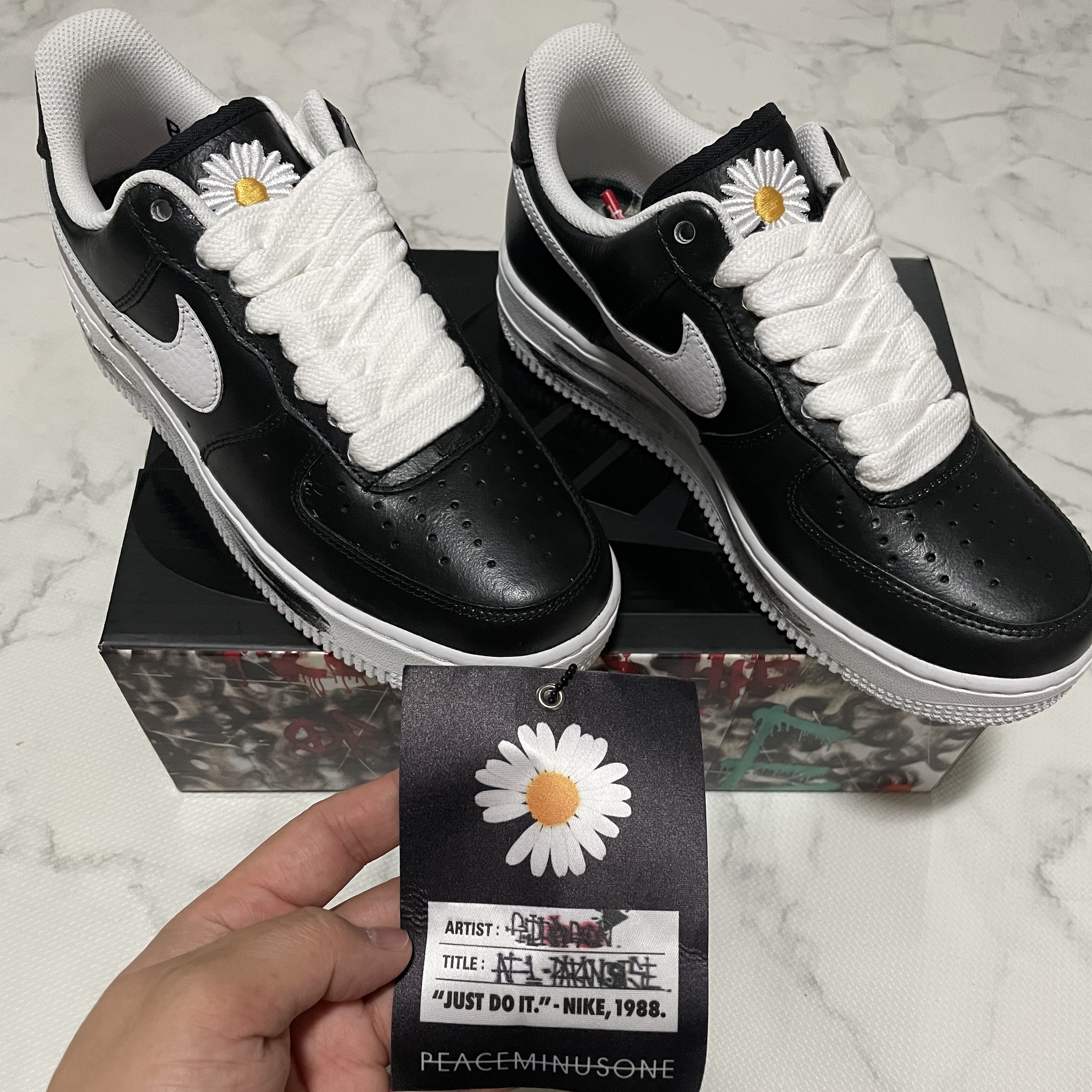 Nike x Peaceminusone Air Force 1 Low Para-Noise 착용 스타일