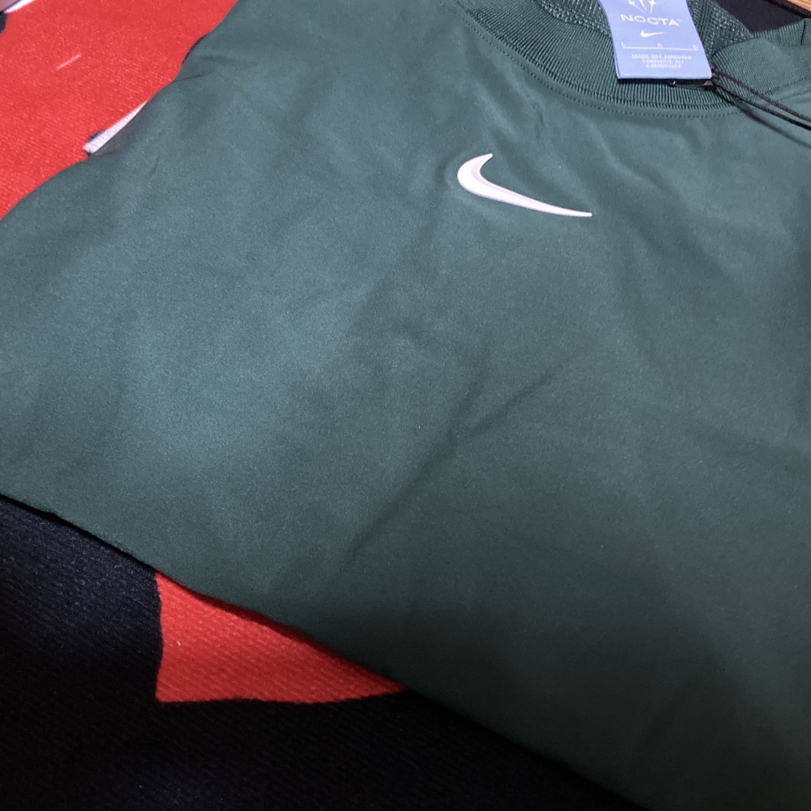 Nike x Drake Nocta Golf Crewneck Top Green - Asia 착용 스타일 - 1