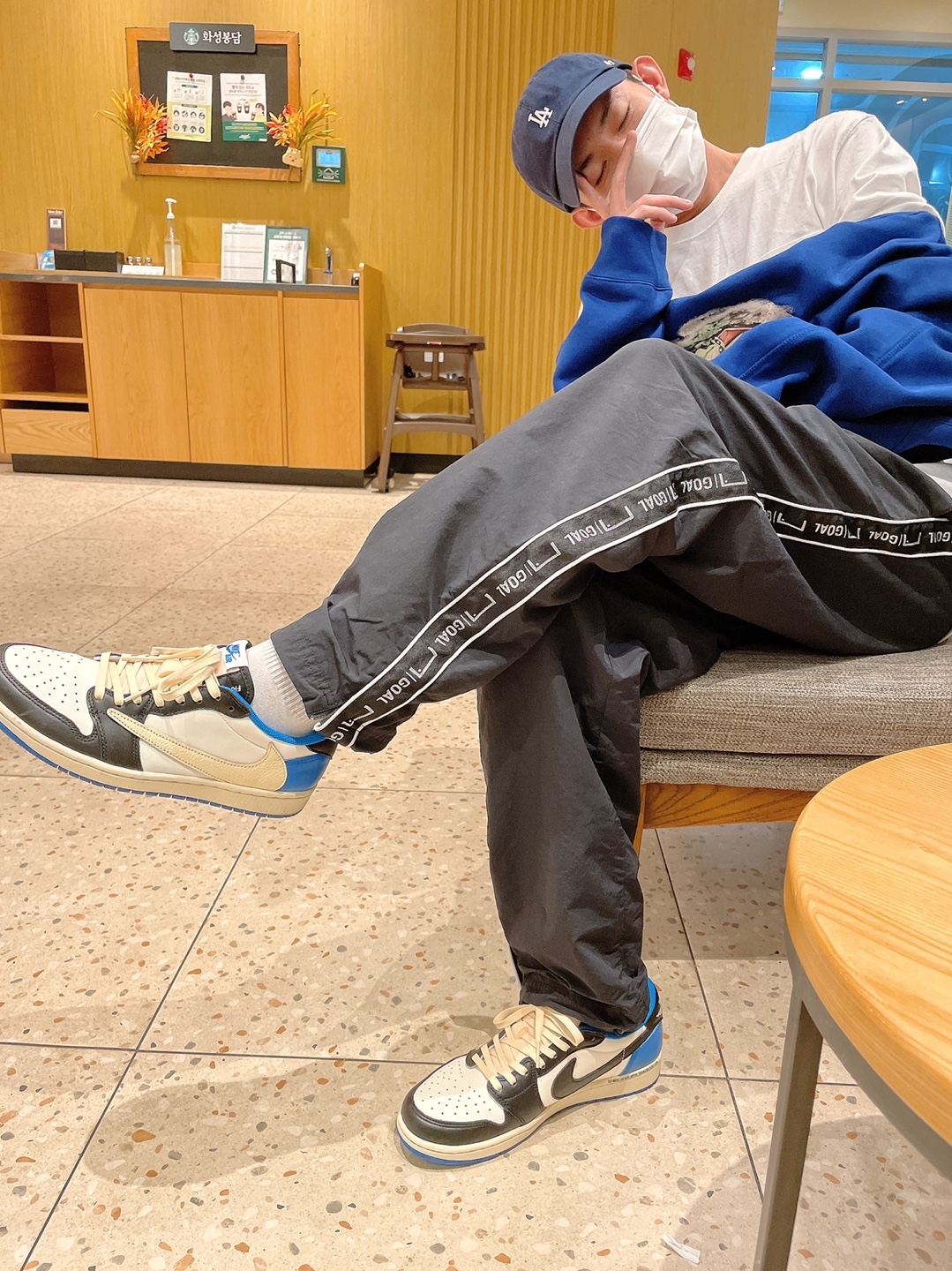 Nike NRG ACG Hoodie Wizard Blue Void - US/EU, Jordan 1 x Travis Scott x Fragment Retro Low OG SP Military Blue 착용 스타일
