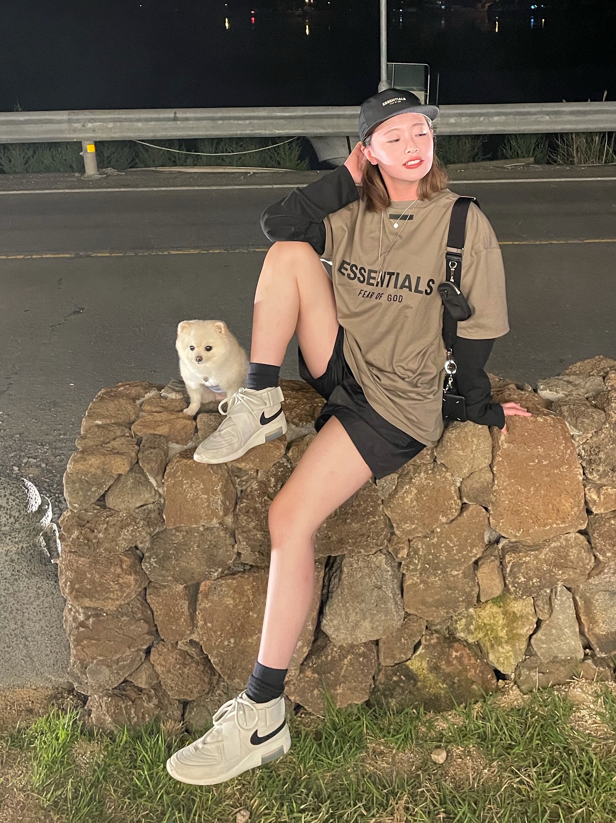 Nike x Fear of God Air Fear of God Raid Light Bone, Essentials T-Shirt Taupe - 21SS 착용 스타일 - 4