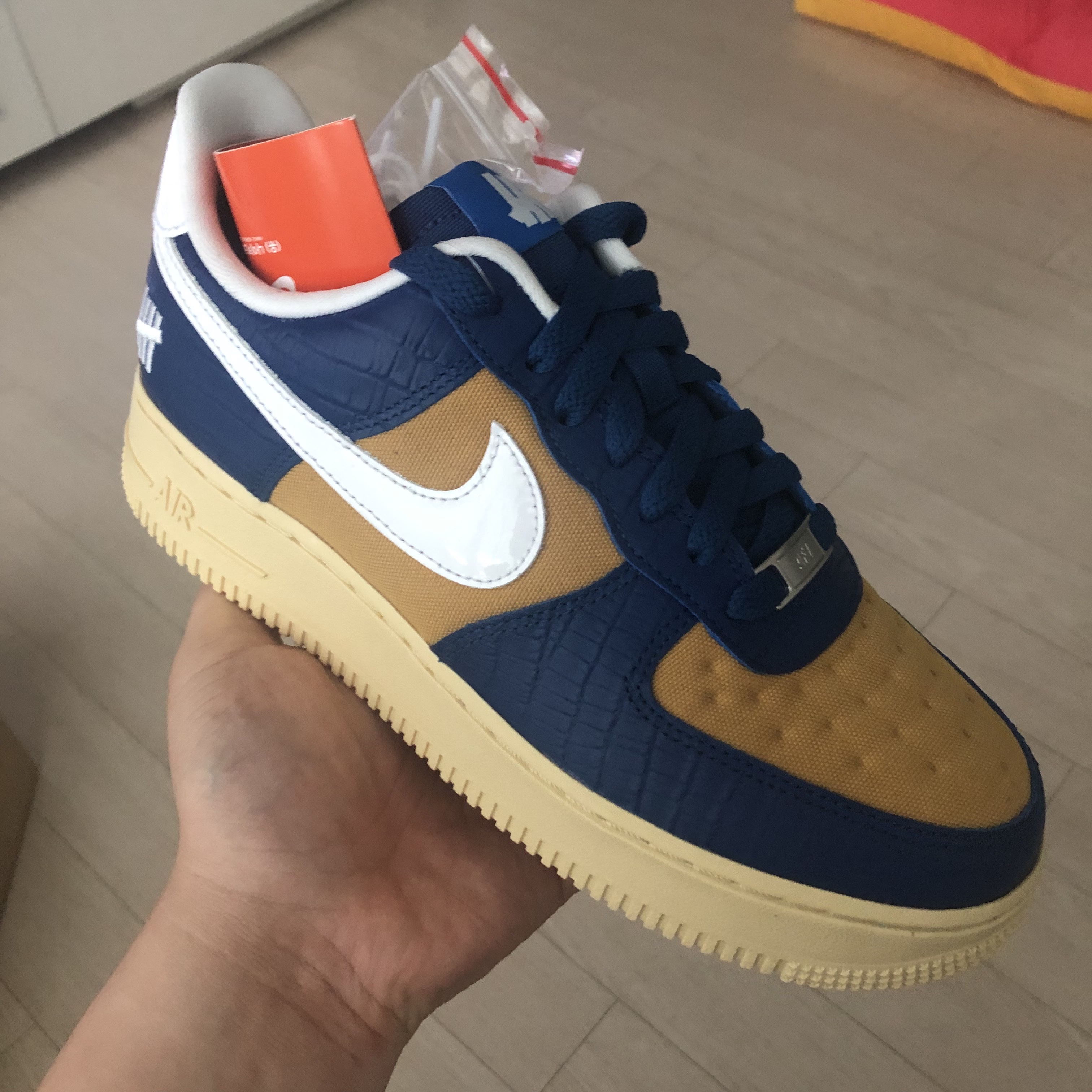 Nike x Undefeated Air Force 1 Low SP 5 On It Court Blue 착용 스타일 - 1