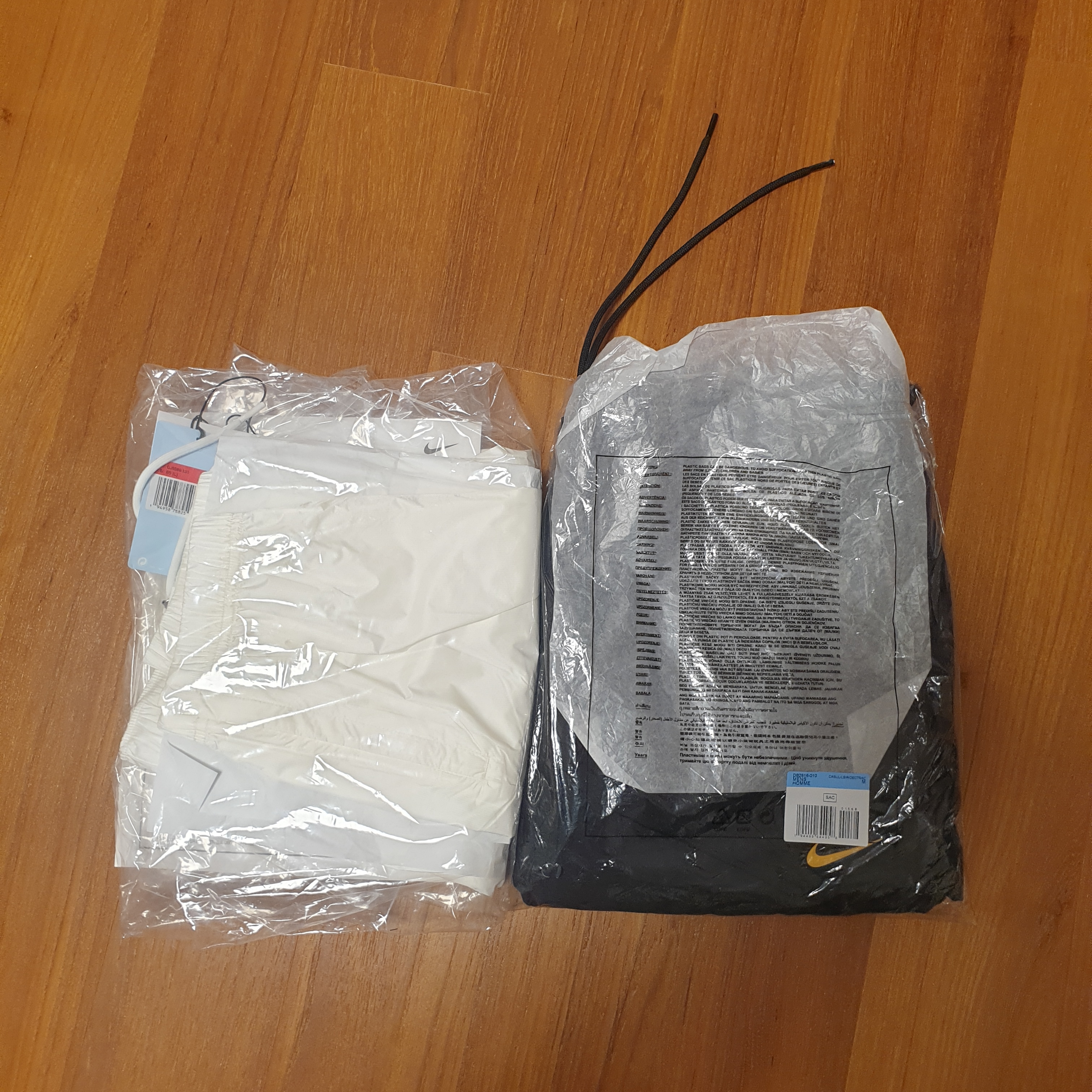 Nike x Drake Nocta Golf Pants Sail - Asia 착용 스타일 - 3