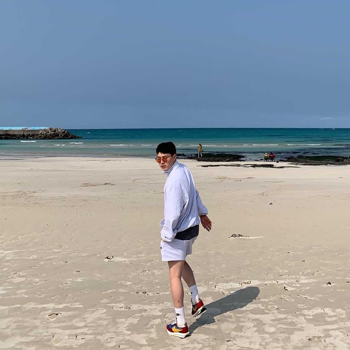 Nike x Sacai LDWaffle Blue Multi 착용 스타일