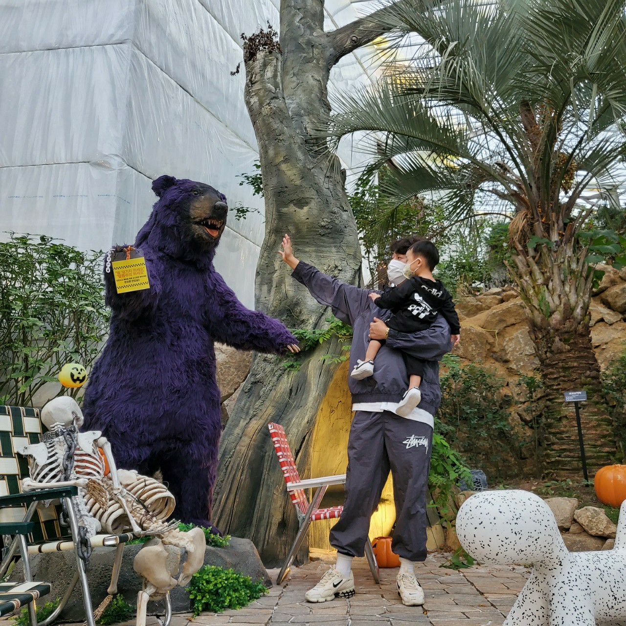 Nike x Stussy Windrunner Jacket Off Noir, Nike x Stussy Beach Pants Off Noir 착용 스타일 - 1
