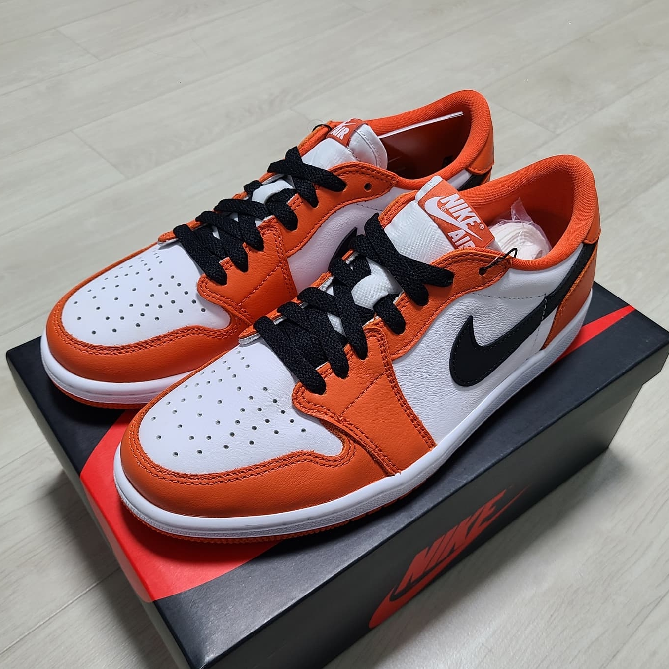 Jordan 1 Low OG Starfish 착용 스타일 - 2