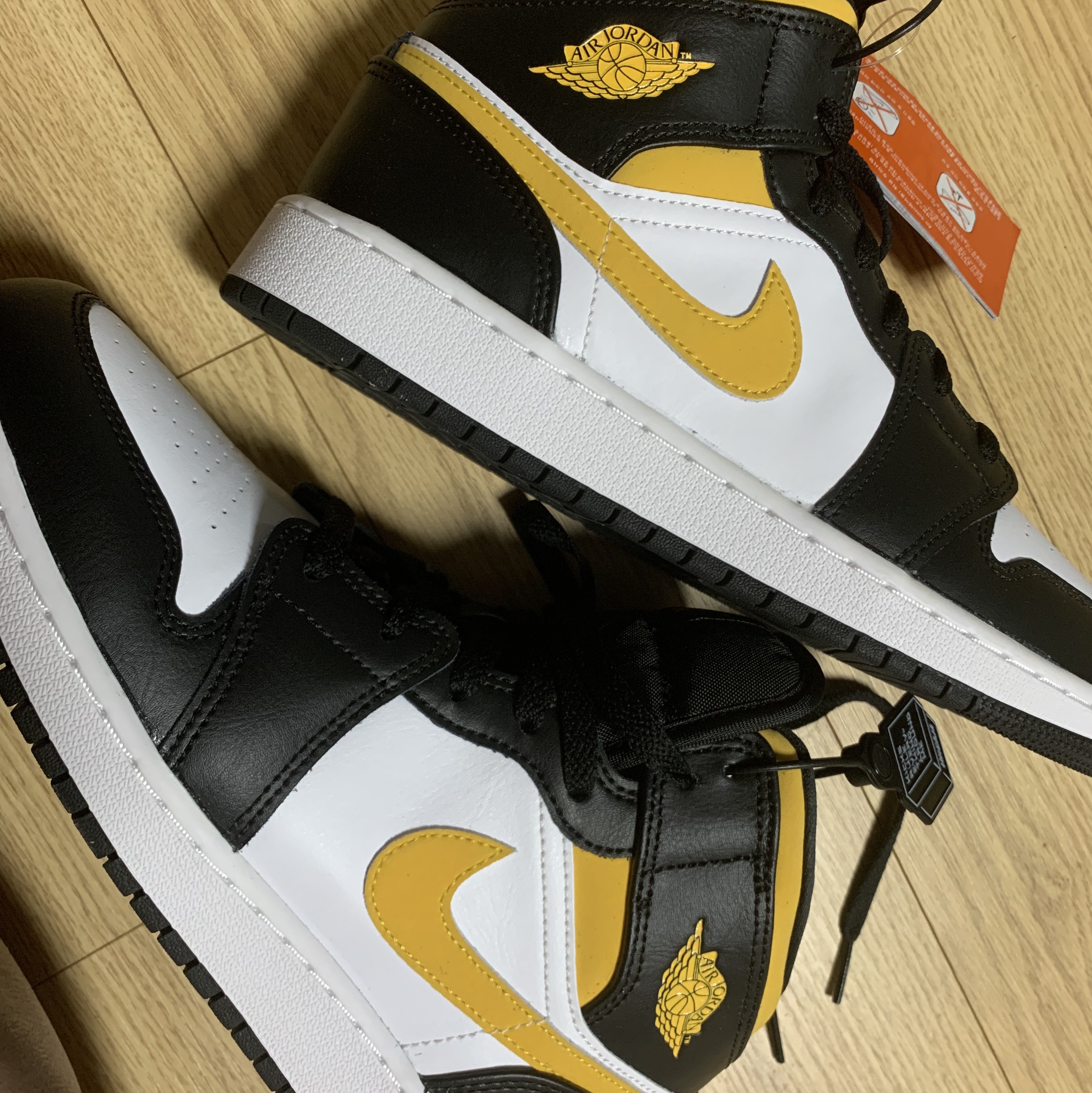 (GS) Jordan 1 Mid Pollen 착용 스타일