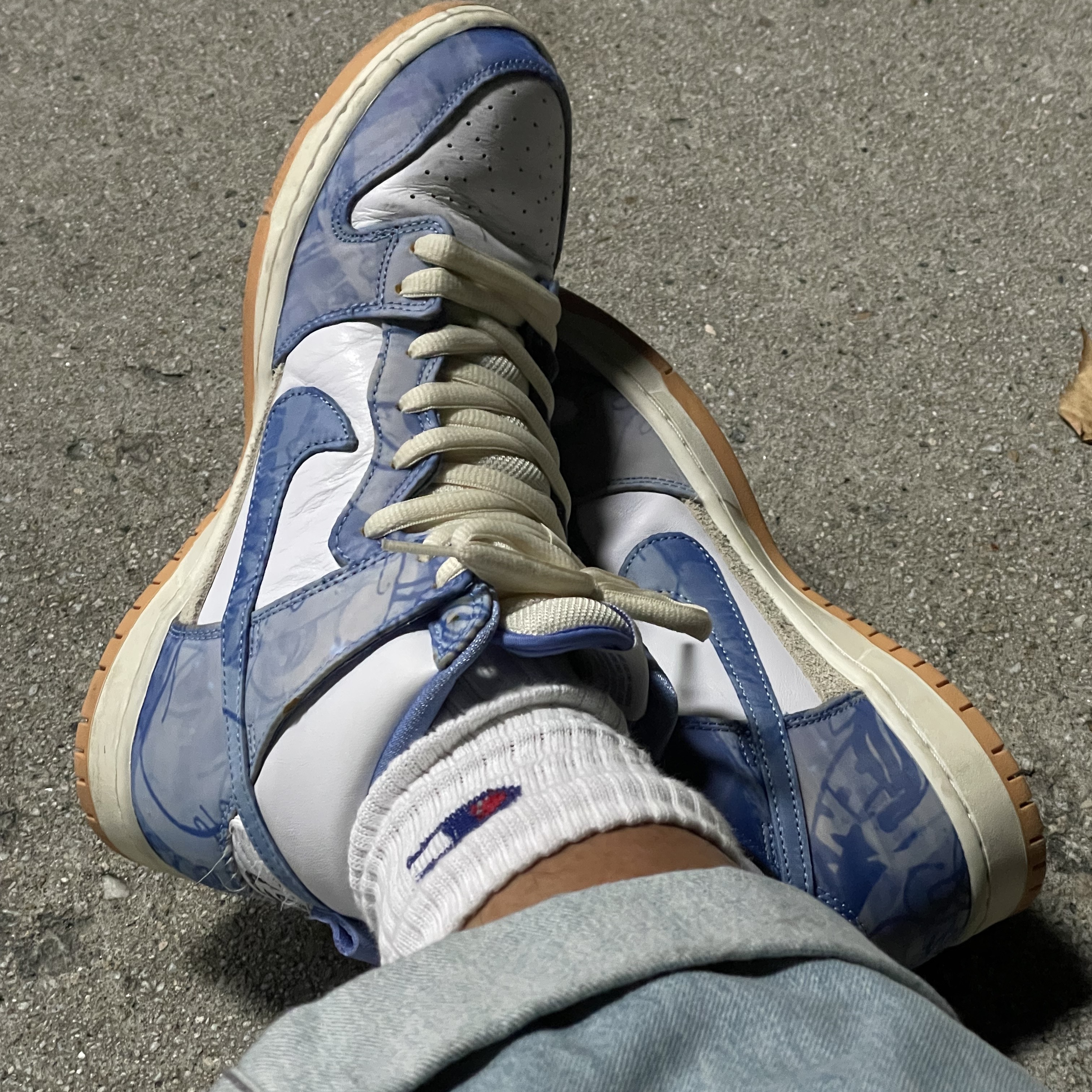 Nike x Carpet Company SB Dunk High PRM QS Royal Pulse 착용 스타일