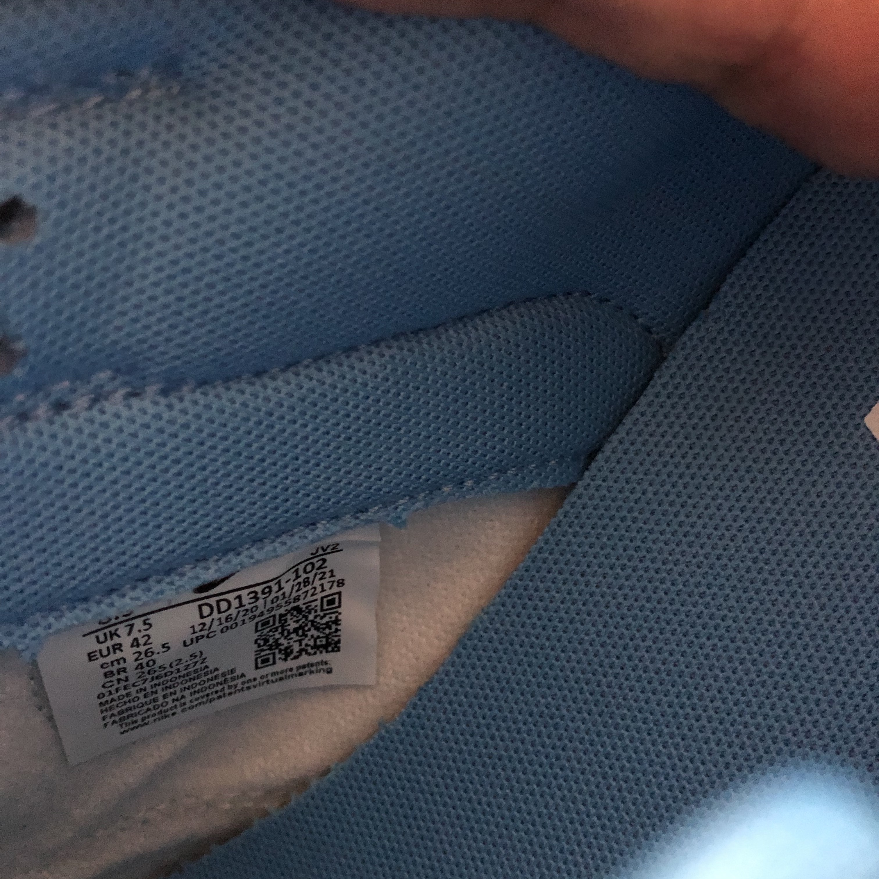 Nike Dunk Low Retro University Blue 착용 스타일 - 3