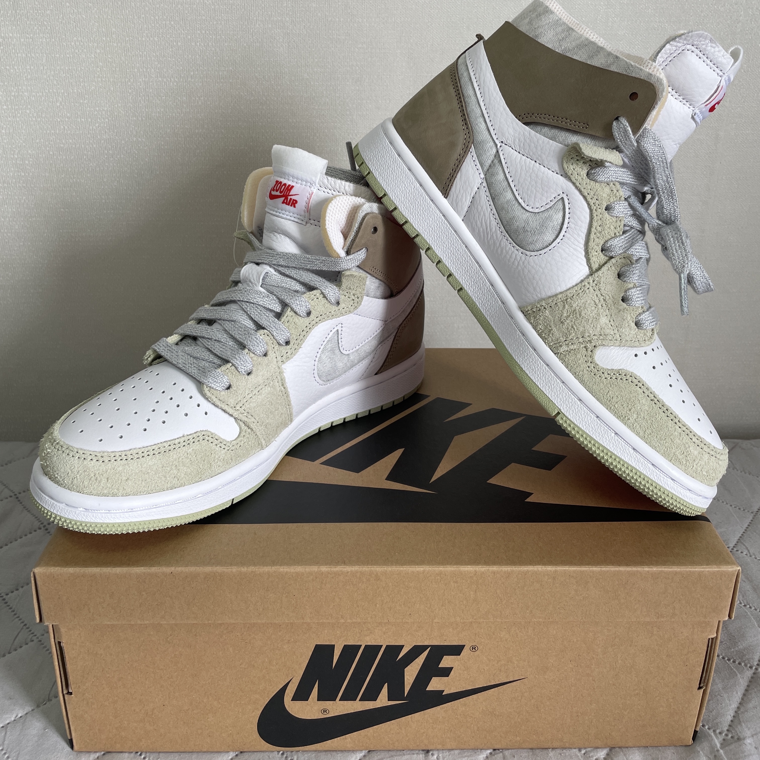 (W) Jordan 1 Zoom Air CMFT Olive Aura 착용 스타일