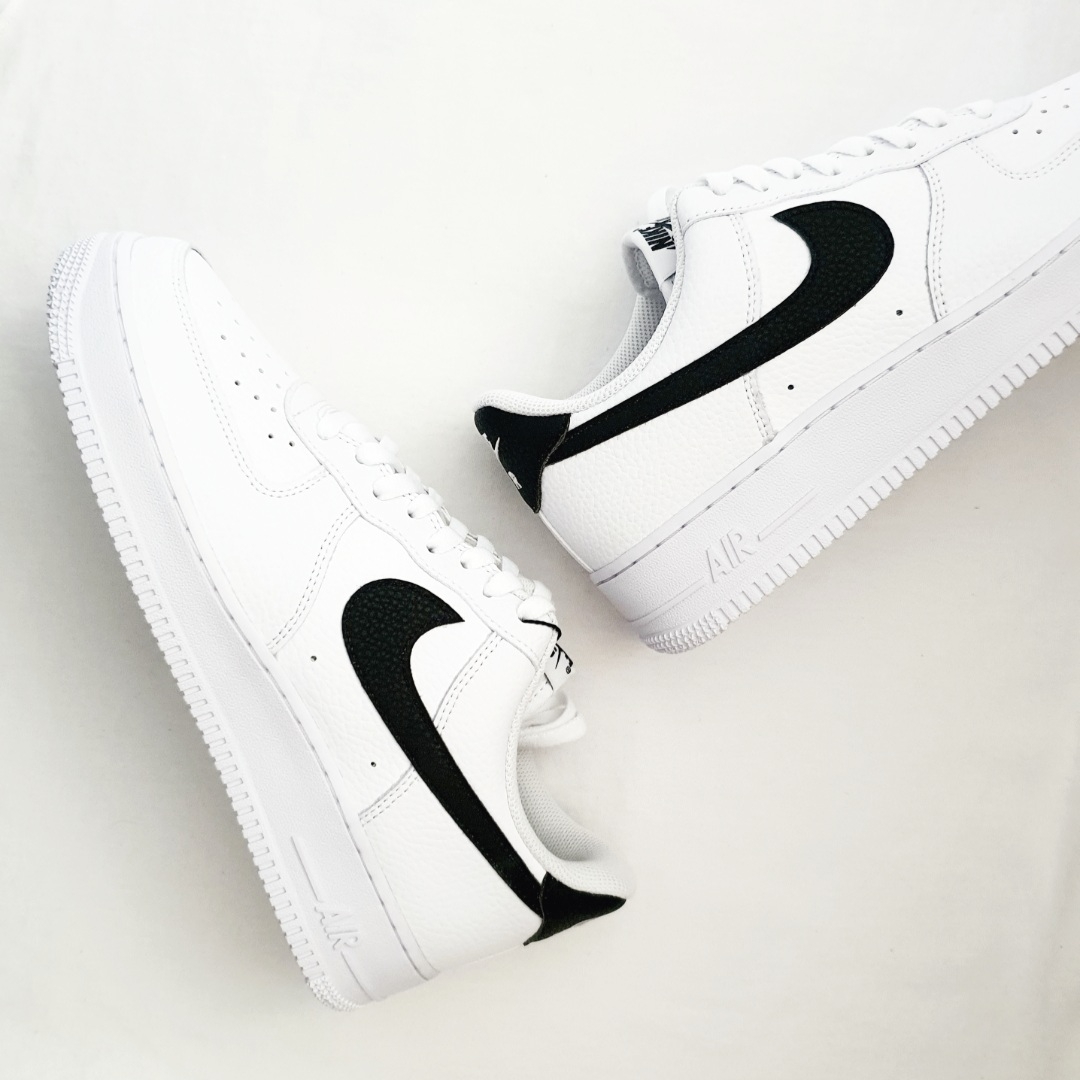Nike Air Force 1 '07 White Black, (W) Nike Air Force 1 '07 Low White Black 착용 스타일 - 4