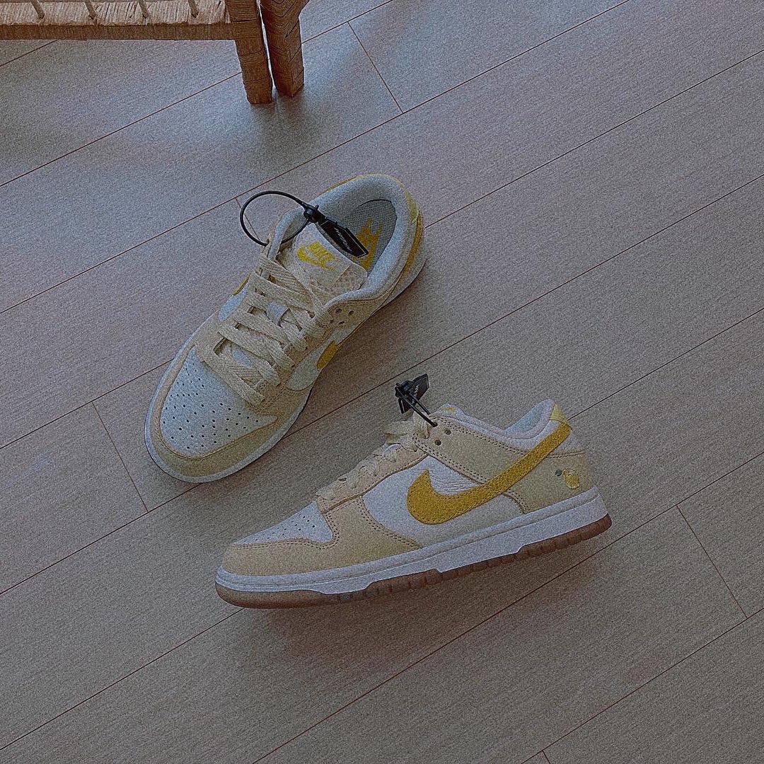 (W) Nike Dunk Low Lemon Drop 착용 스타일 - 2