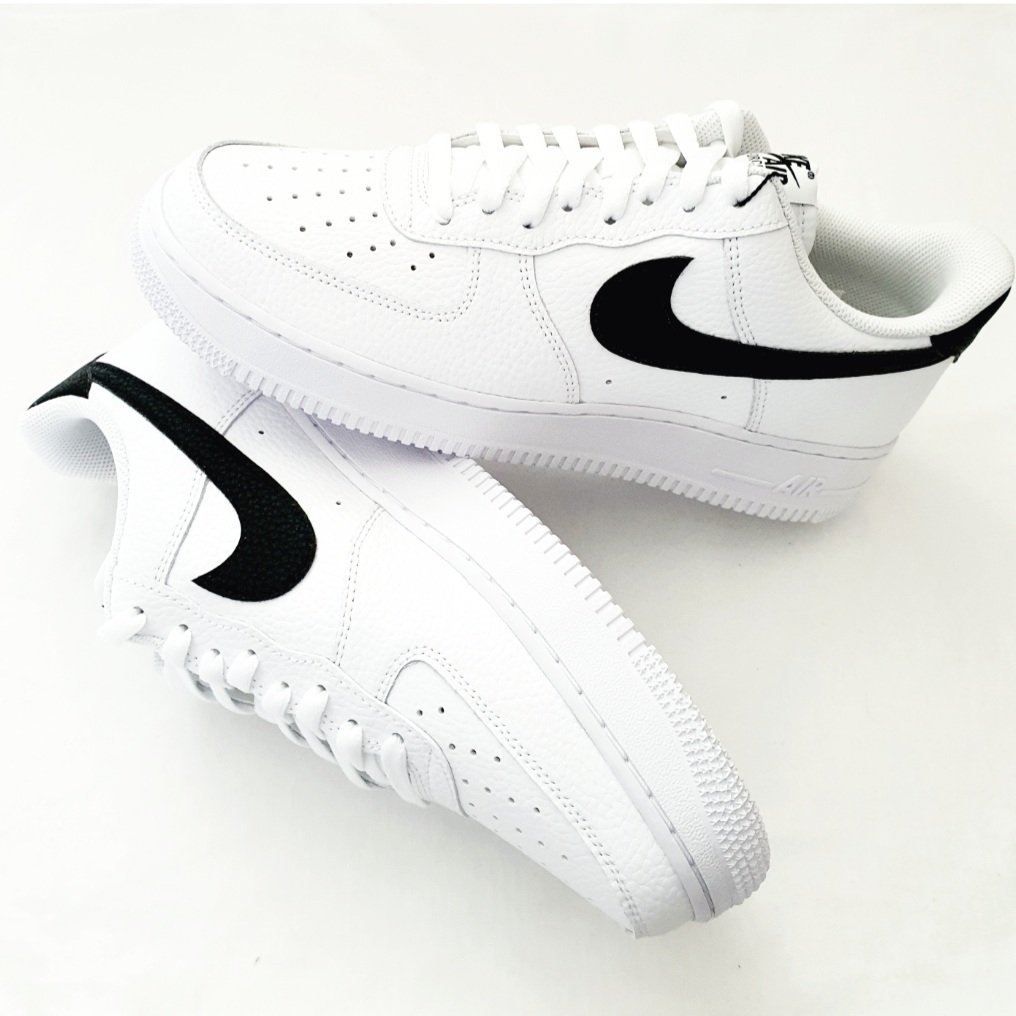 Nike Air Force 1 '07 White Black, (W) Nike Air Force 1 '07 Low White Black 착용 스타일 - 2