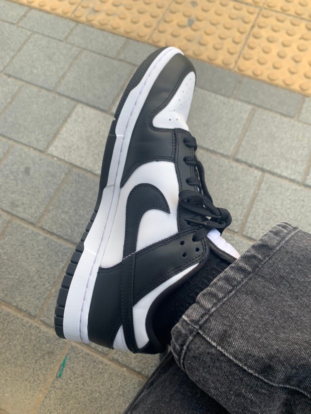 Nike Dunk Low Retro Black 착용 스타일