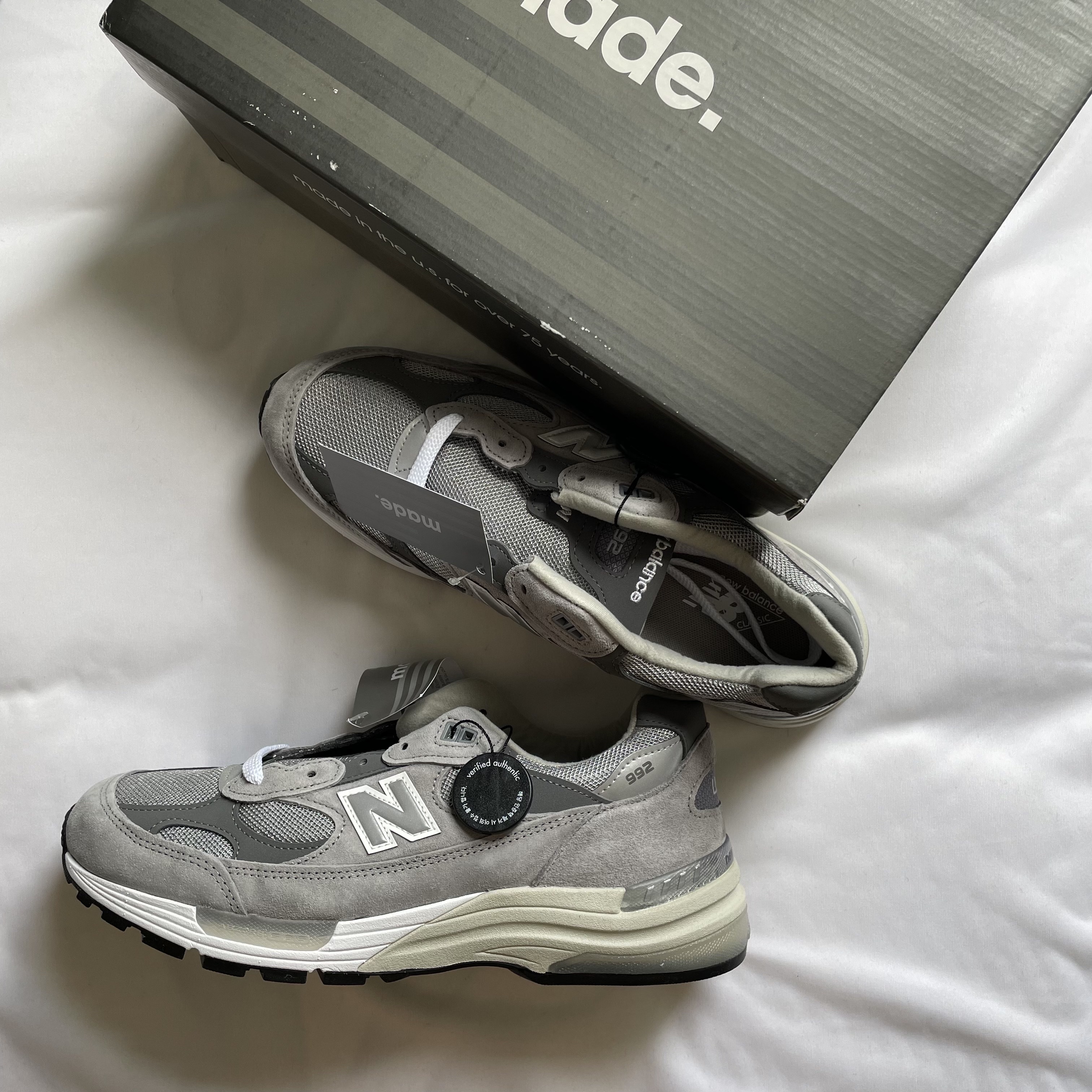 New Balance 992 Made in USA Grey - D Standard 착용 스타일
