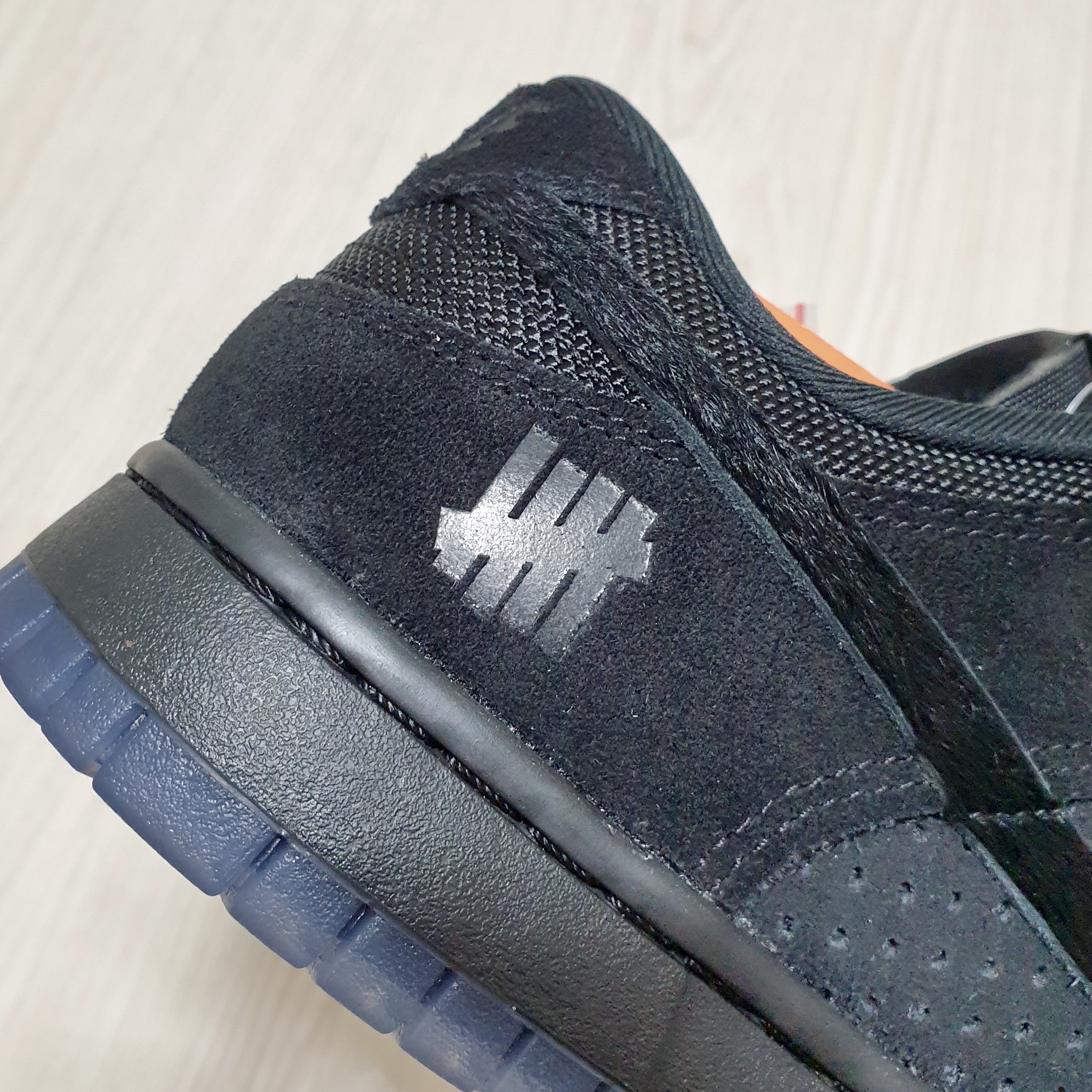 Nike x Undefeated Dunk Low SP 5 On It Black 착용 스타일 - 4