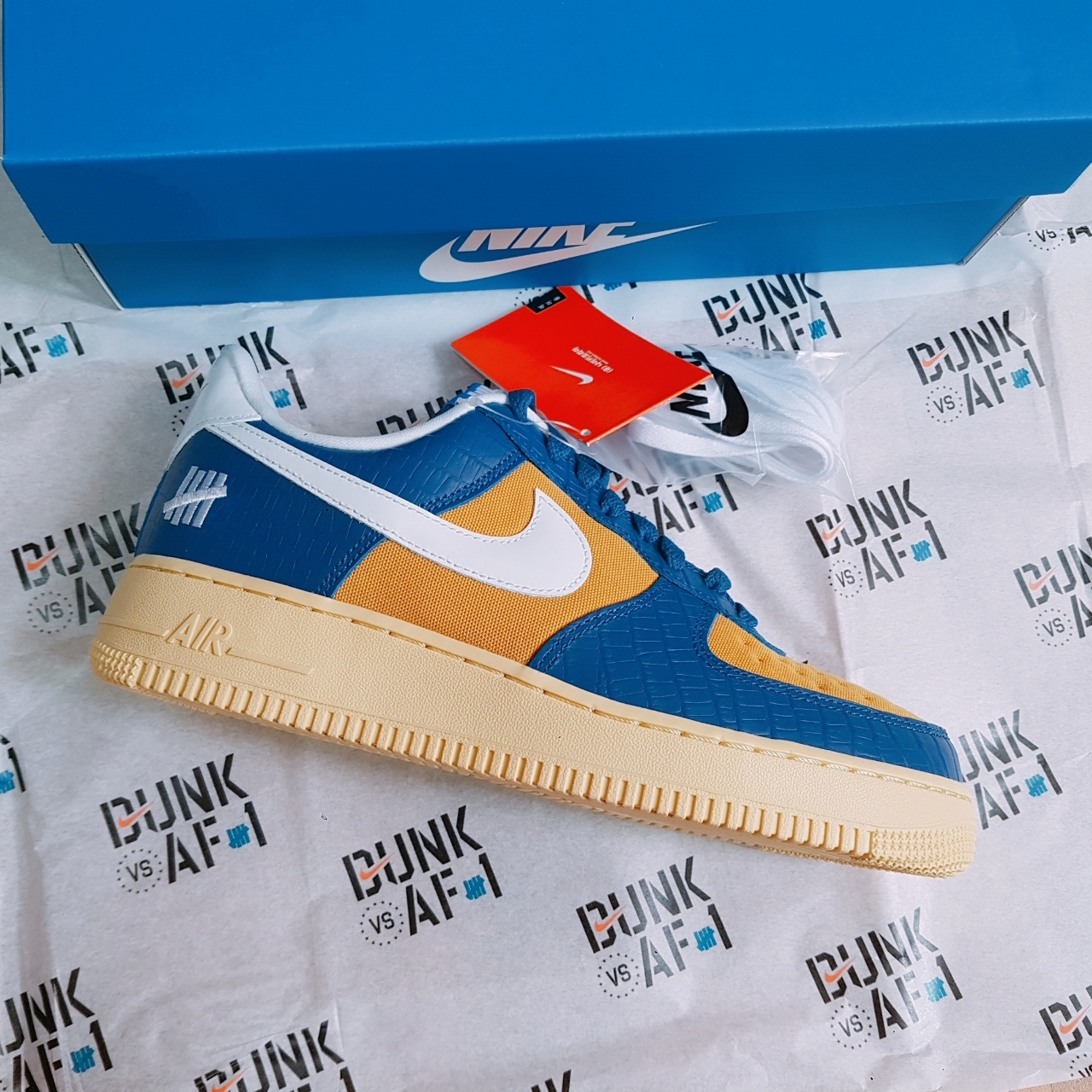 Nike x Undefeated Air Force 1 Low SP 5 On It Court Blue 착용 스타일