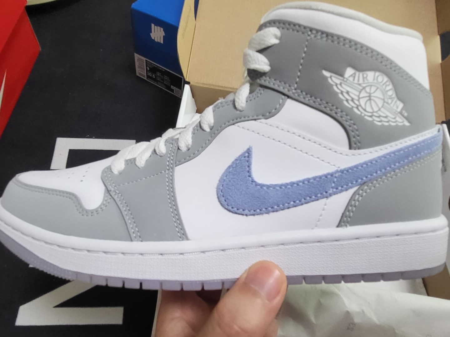 (W) Jordan 1 Mid Wolf Grey 착용 스타일 - 3
