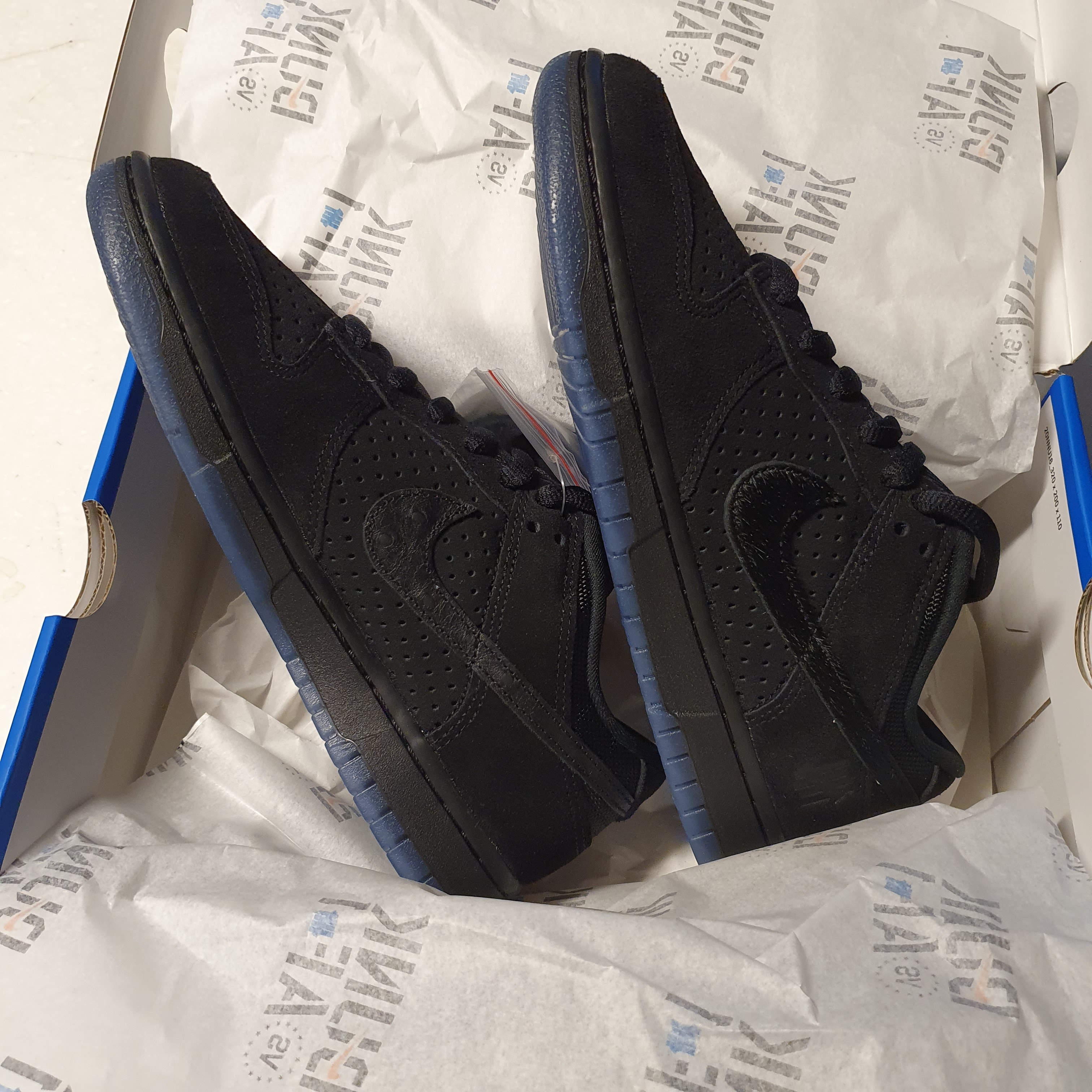 Nike x Undefeated Dunk Low SP 5 On It Black 착용 스타일 - 2