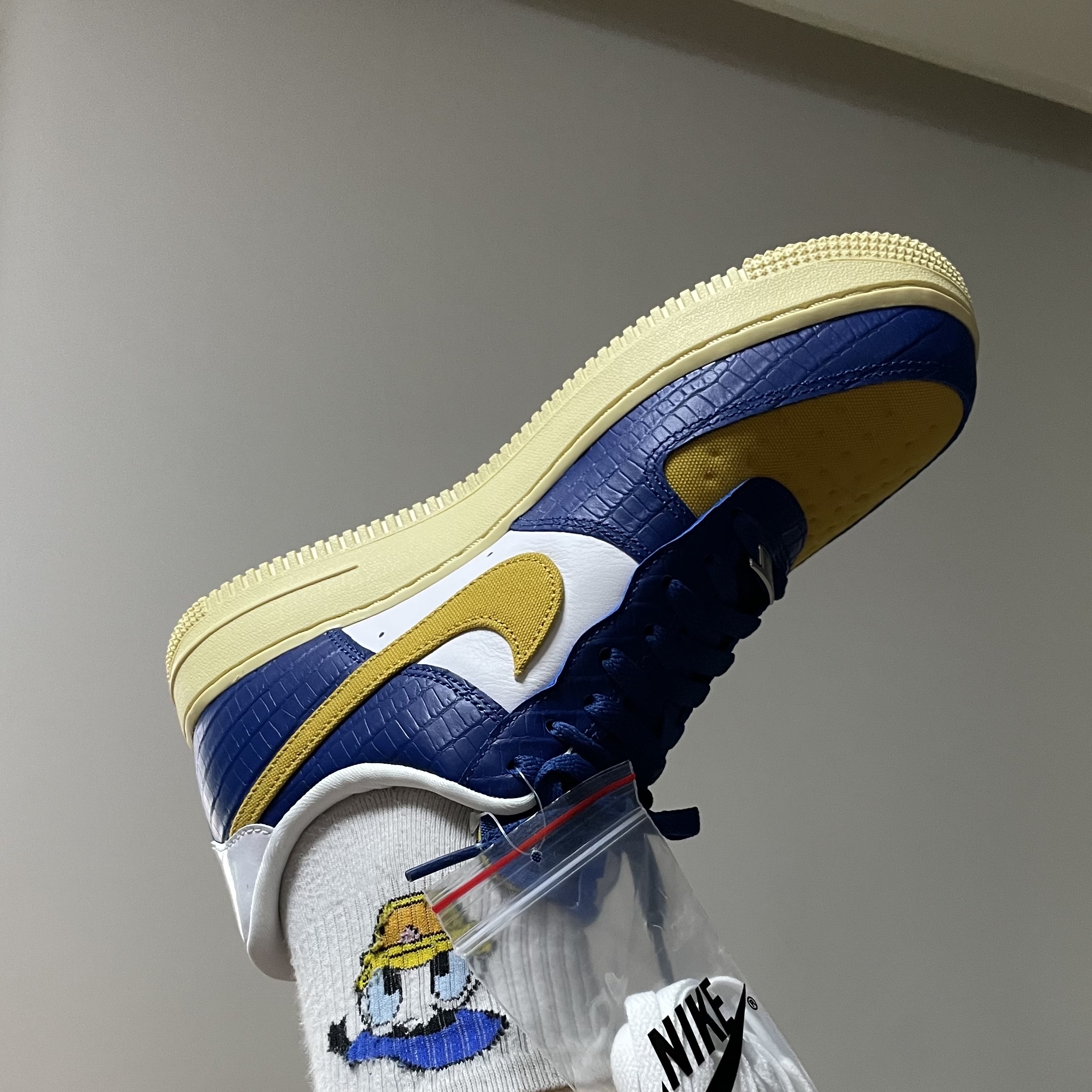 Nike x Undefeated Air Force 1 Low SP 5 On It Court Blue 착용 스타일