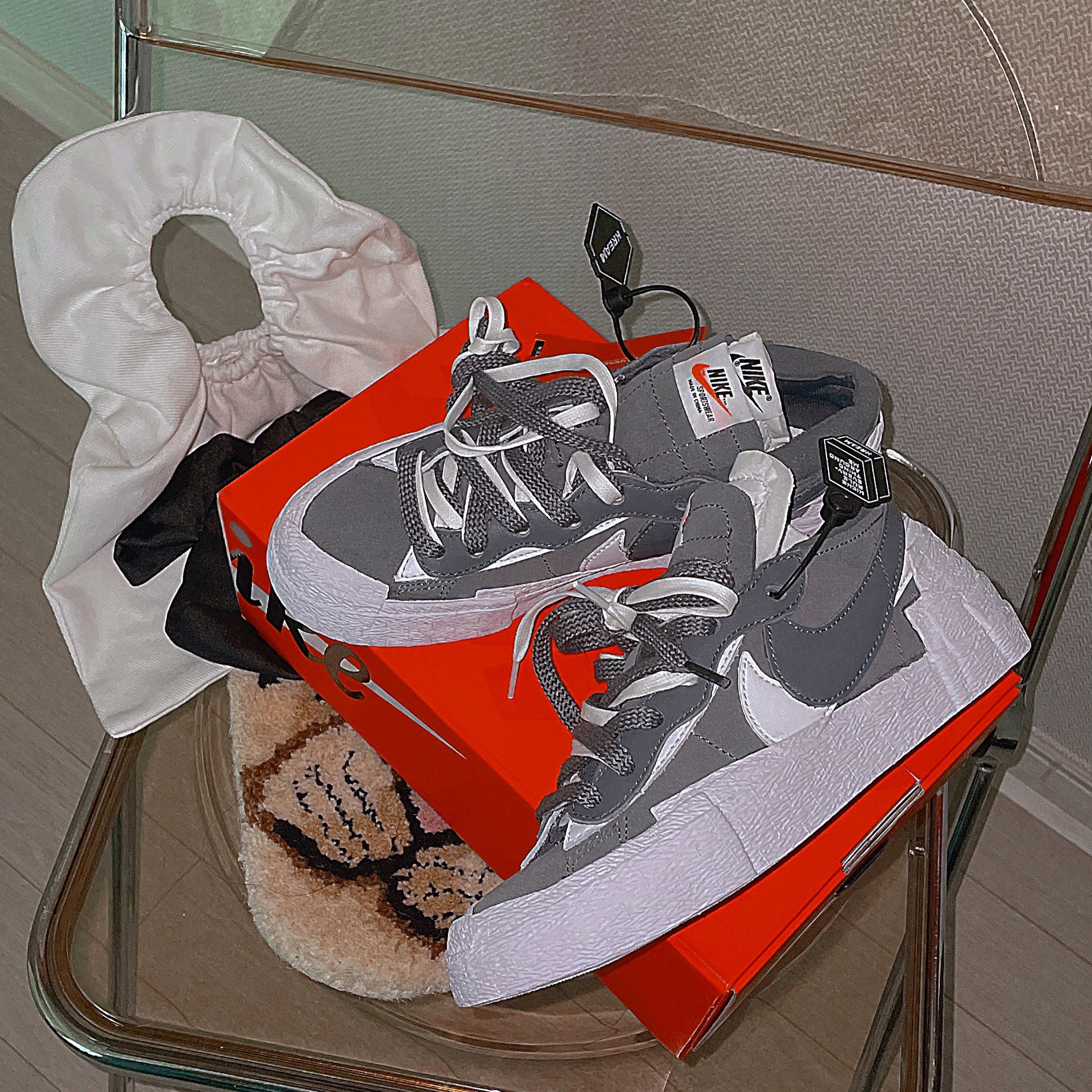 Nike x Sacai Blazer Low Iron Grey 착용 스타일