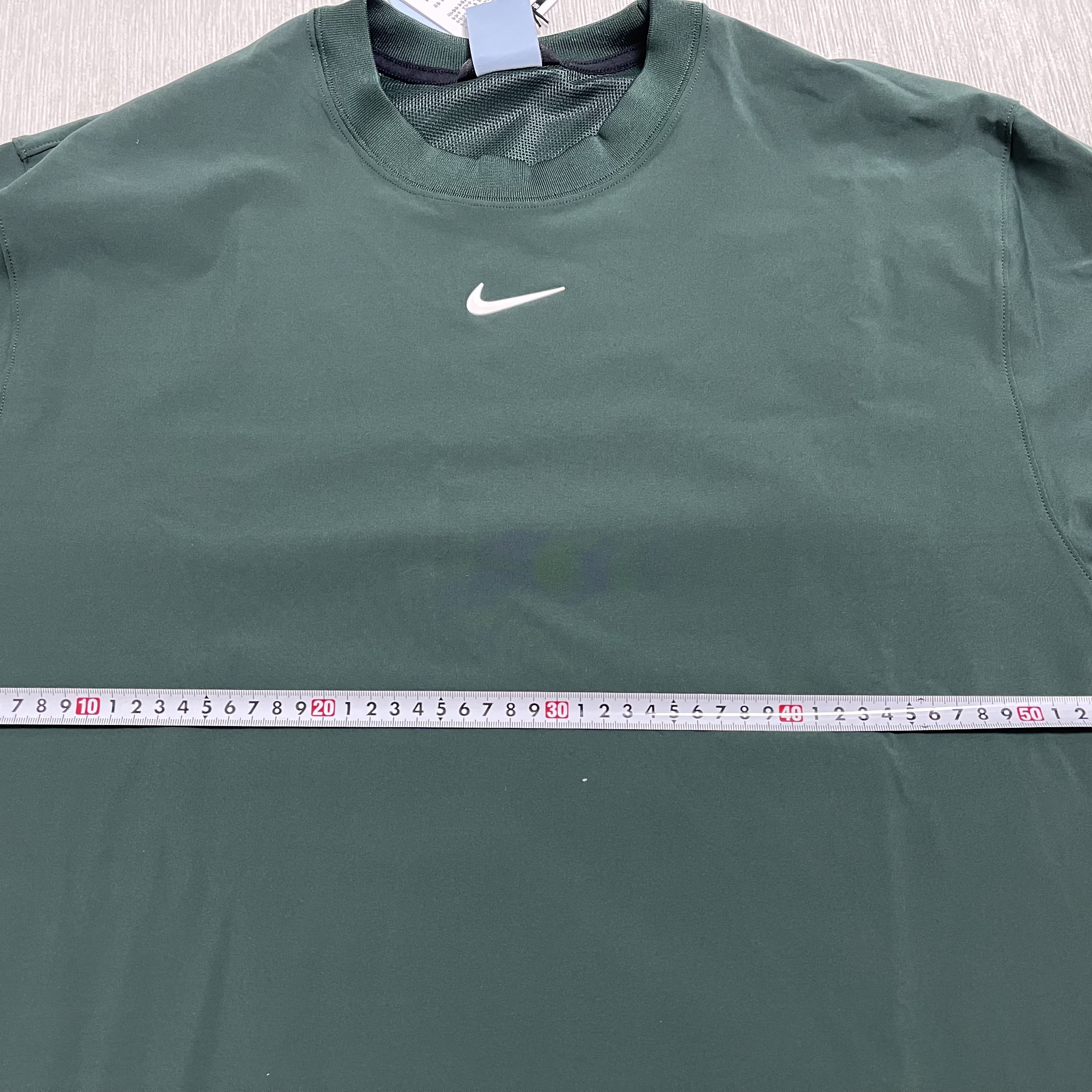 Nike x Drake Nocta Golf Crewneck Top Green - Asia 착용 스타일 - 5