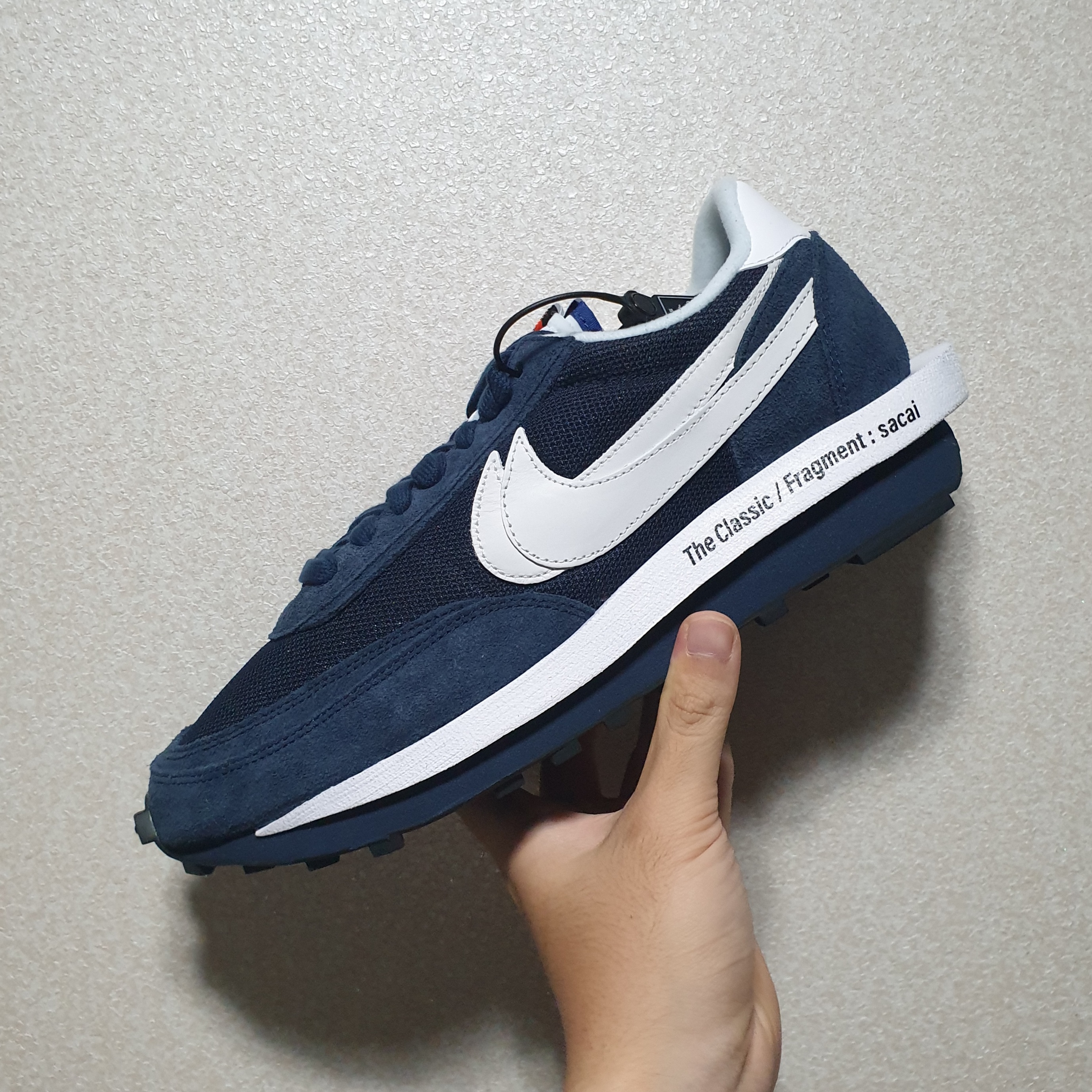 Nike x Sacai x Fragment LDWaffle Light Smoke Grey, Nike x Sacai x Fragment LDWaffle Blackened Blue 착용 스타일 - 3