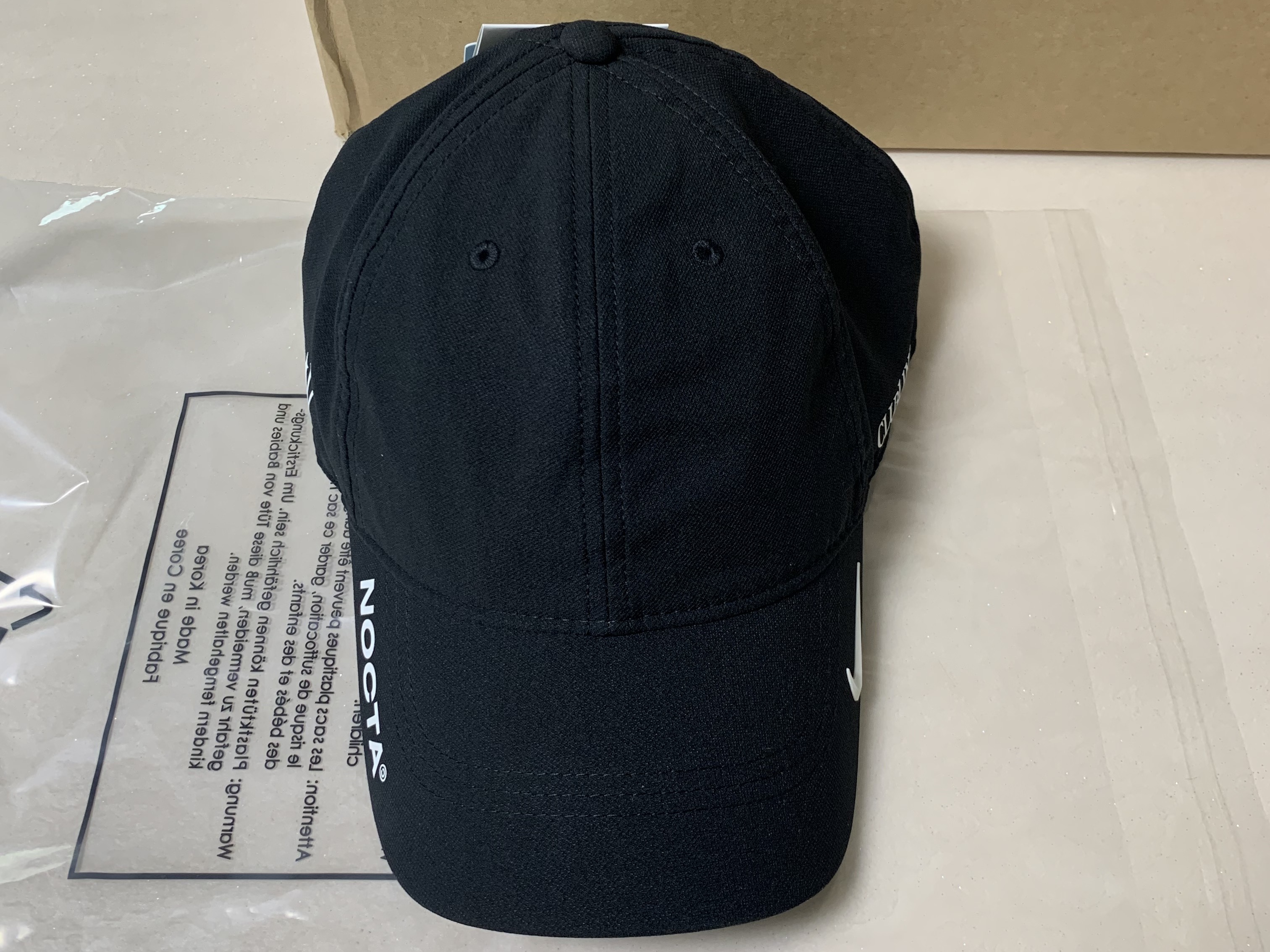 Nike x Drake Nocta Golf Cap Black 착용 스타일 - 3