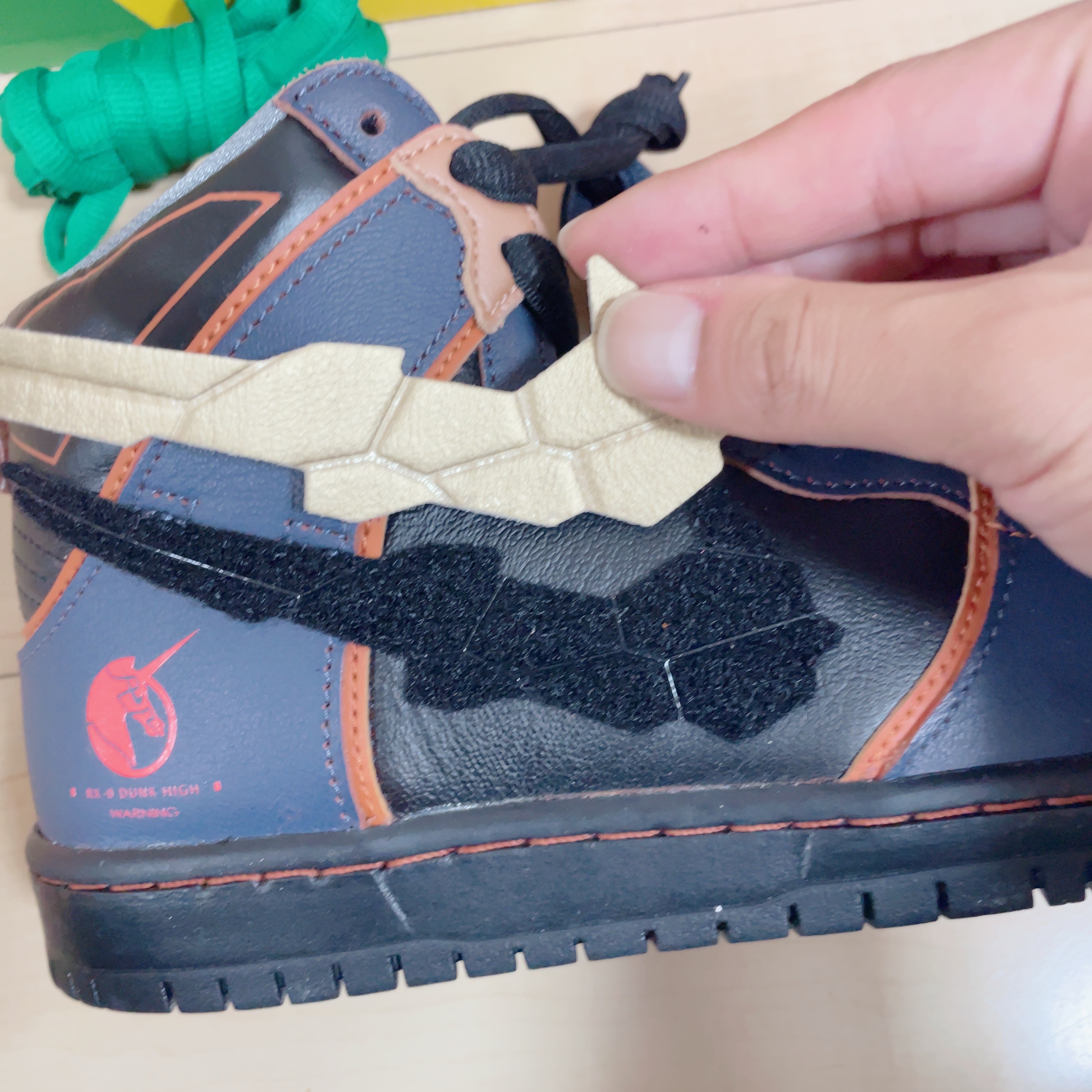 Nike x Gundam SB Dunk High Pro QS Unicorn Banshee 착용 스타일 - 5