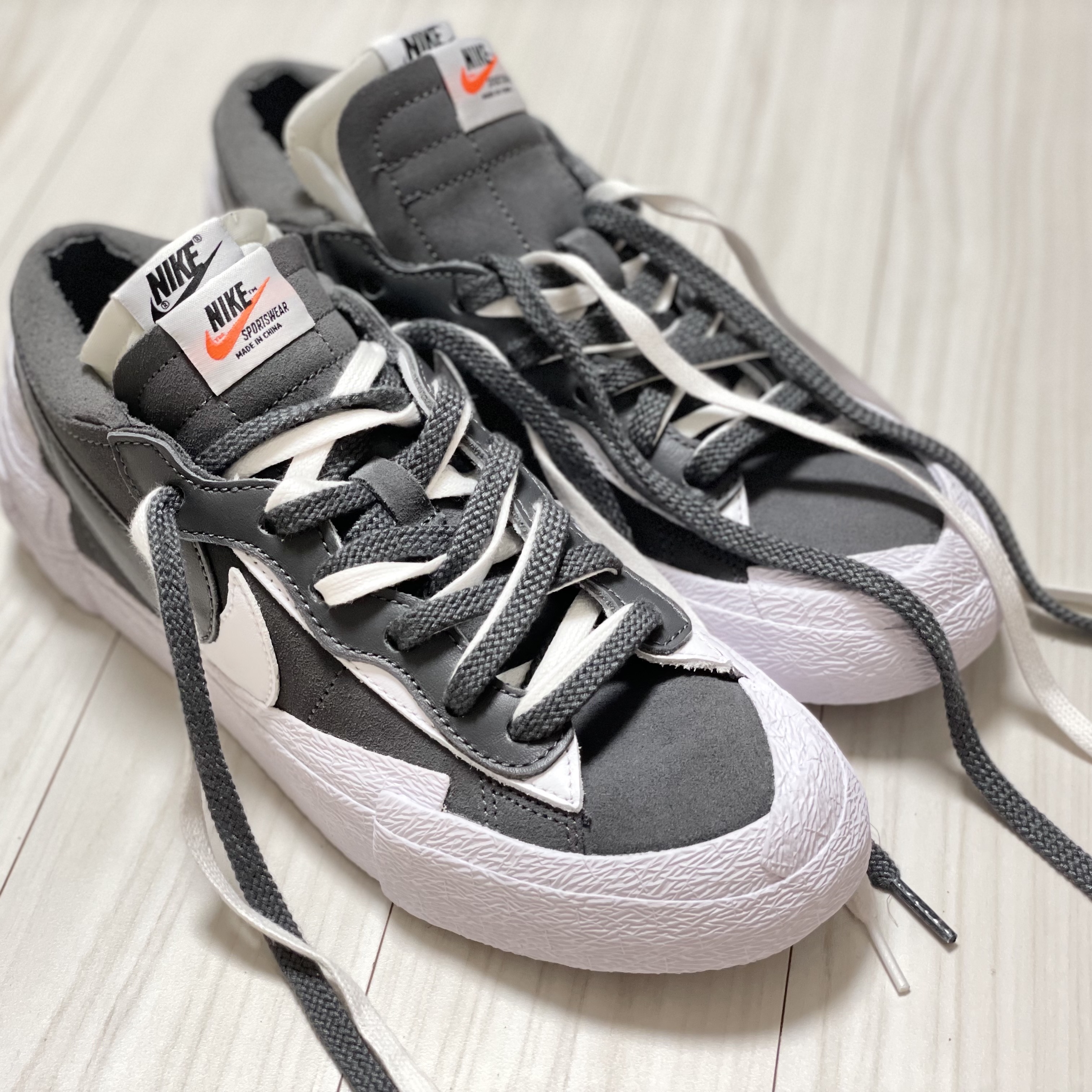 Nike x Sacai Blazer Low Iron Grey 착용 스타일 - 3