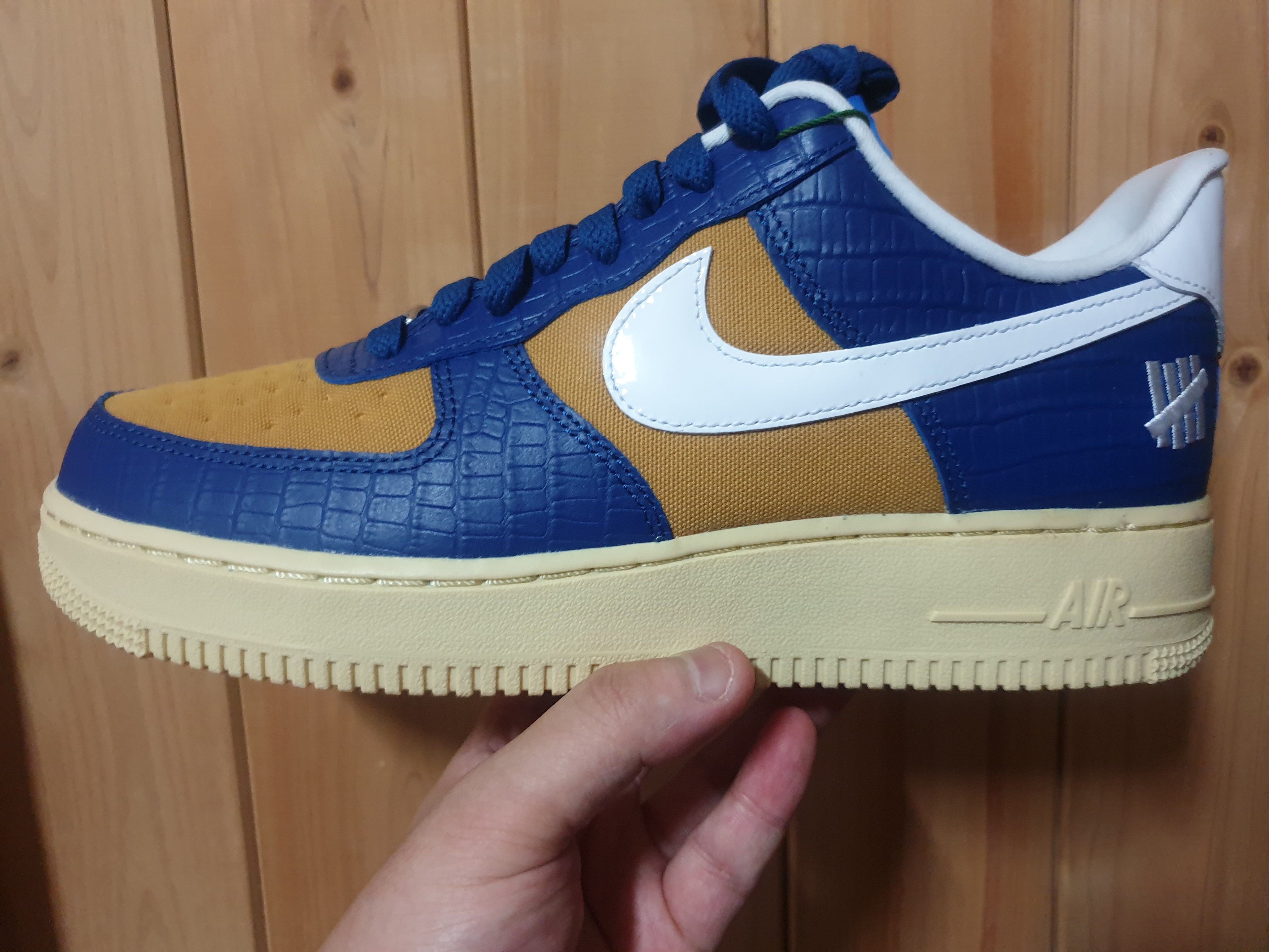 Nike x Undefeated Air Force 1 Low SP 5 On It Court Blue 착용 스타일