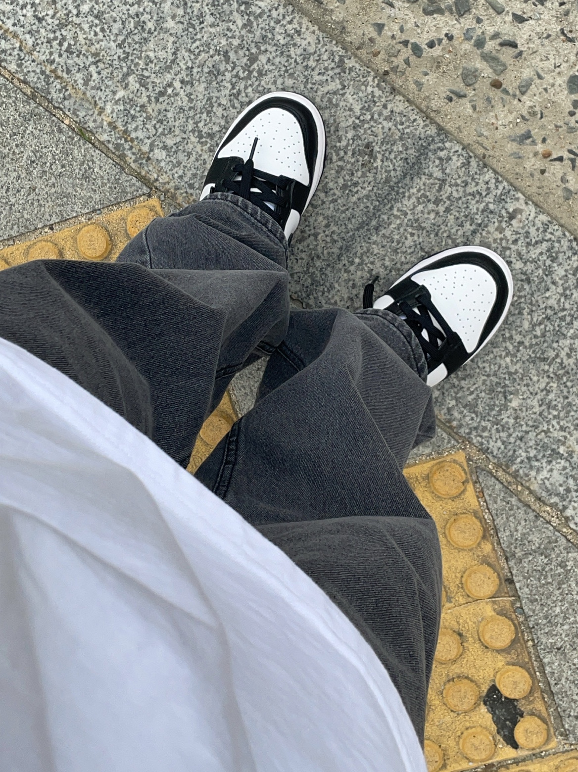 Nike Dunk Low Retro Black, (GS) Nike Dunk Low Black 착용 스타일 - 3