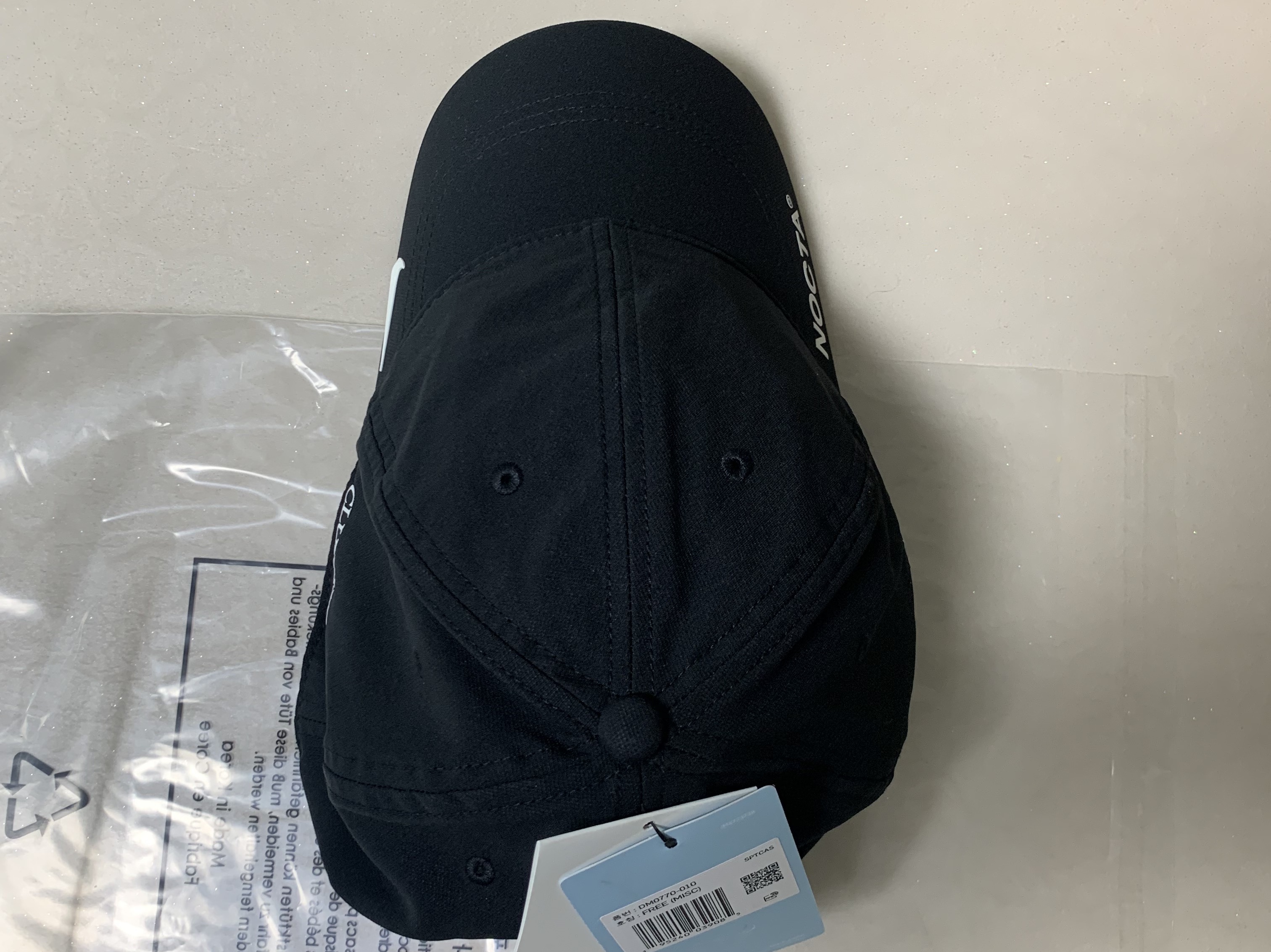 Nike x Drake Nocta Golf Cap Black 착용 스타일 - 5