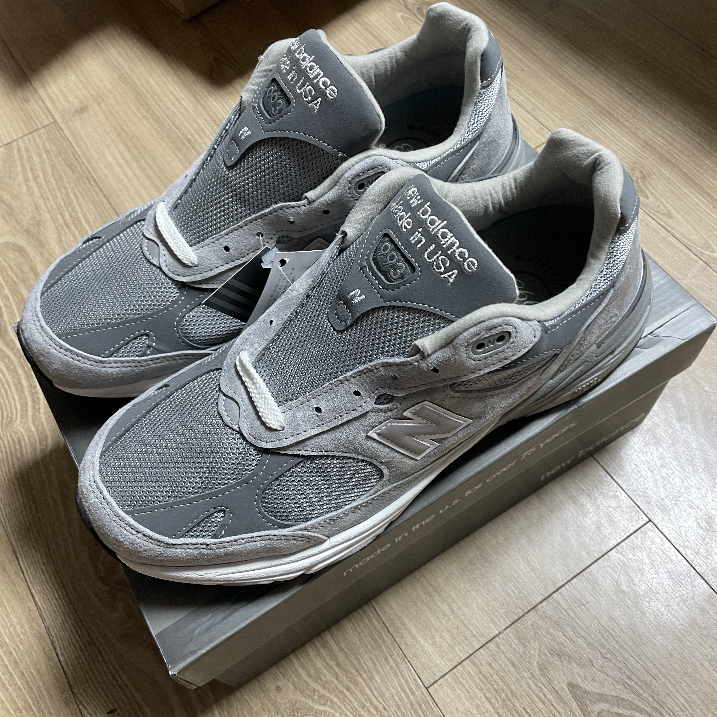 New Balance 993 Made in USA Grey - 2E Wide 착용 스타일 - 1