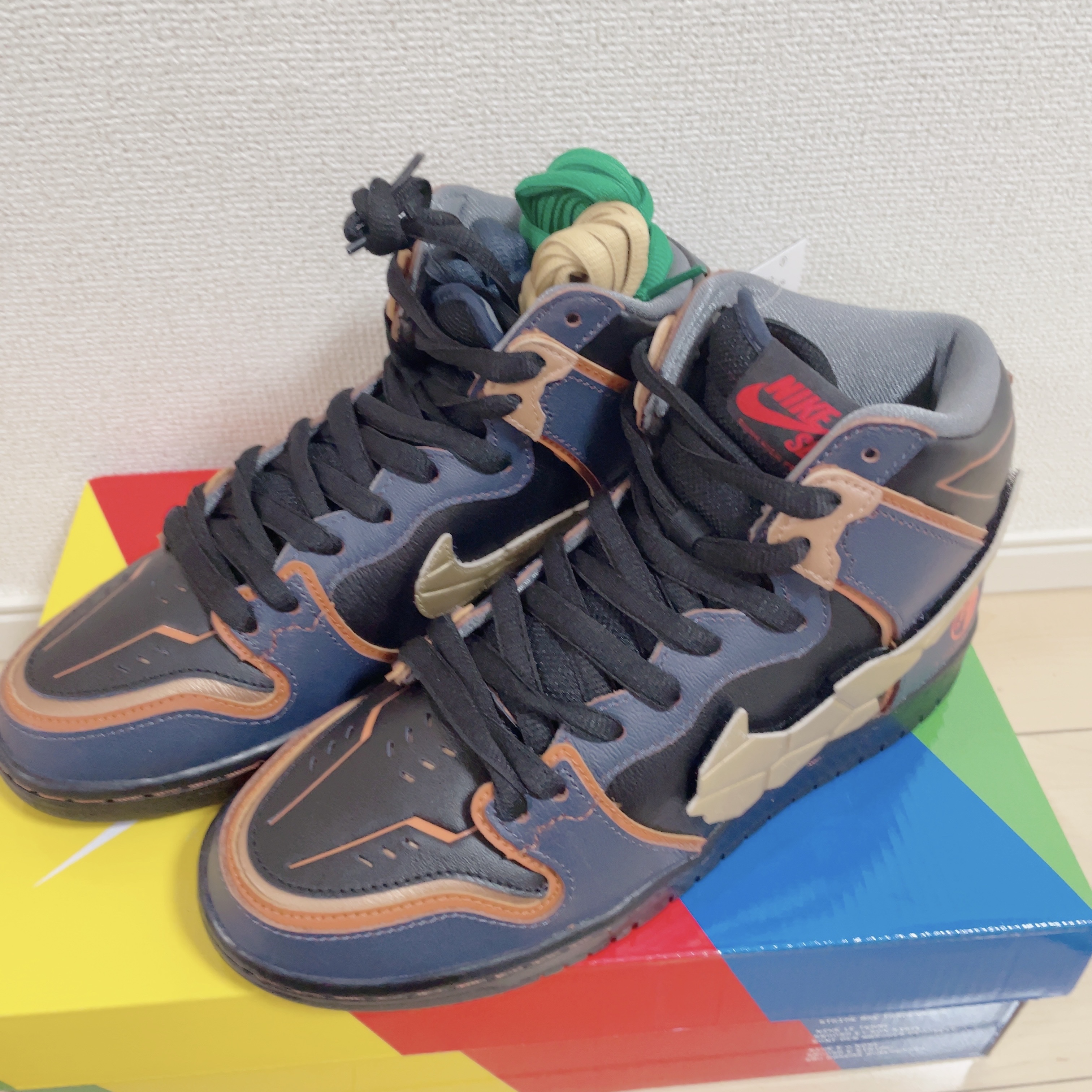 Nike x Gundam SB Dunk High Pro QS Unicorn Banshee 착용 스타일 - 1