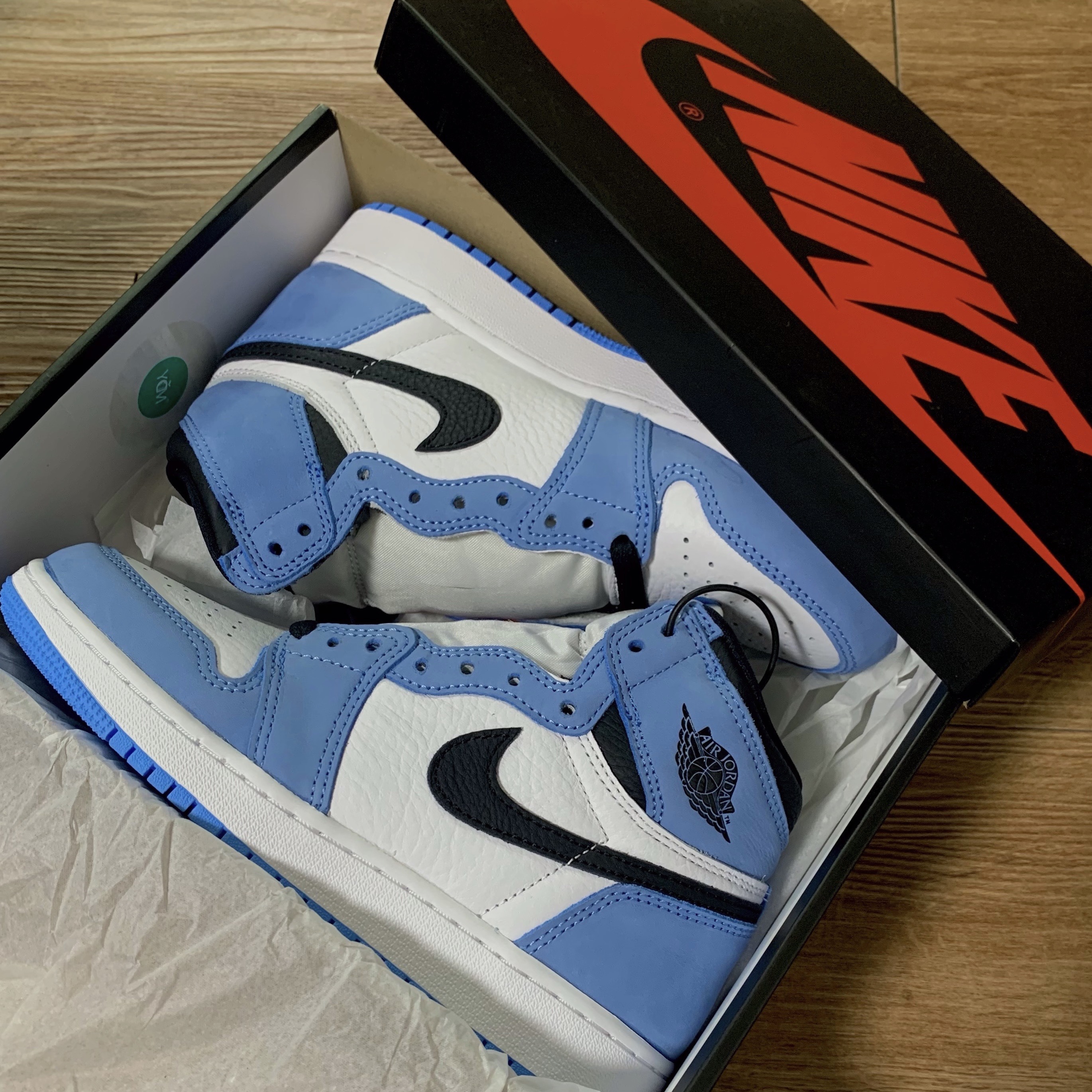 (GS) Jordan 1 Retro High OG University Blue 착용 스타일