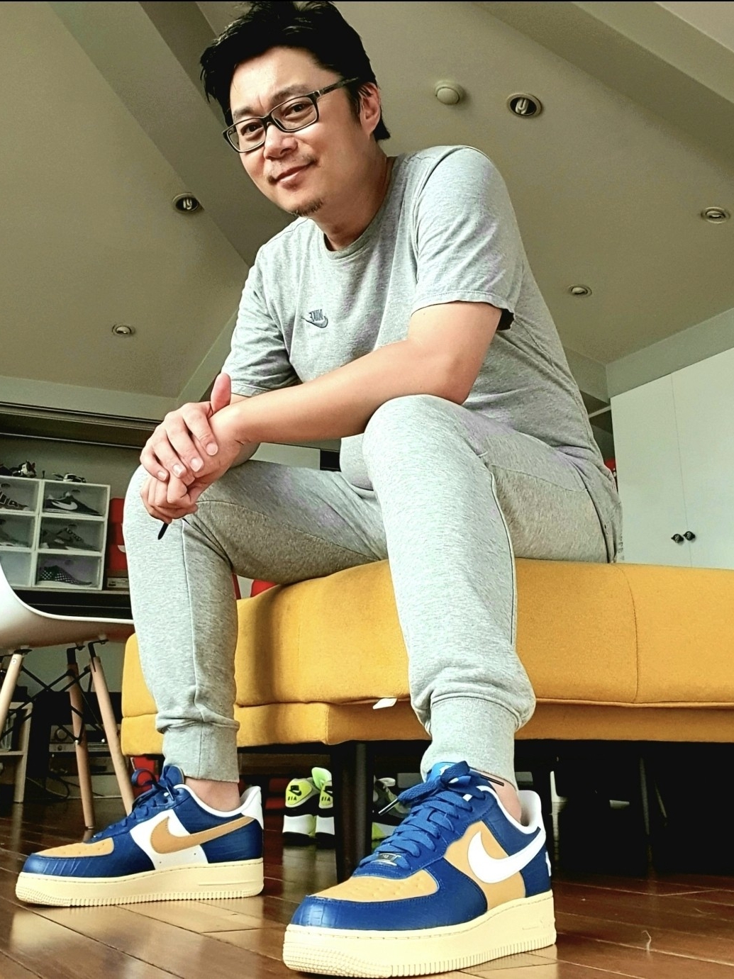Nike x Undefeated Air Force 1 Low SP 5 On It Court Blue 착용 스타일