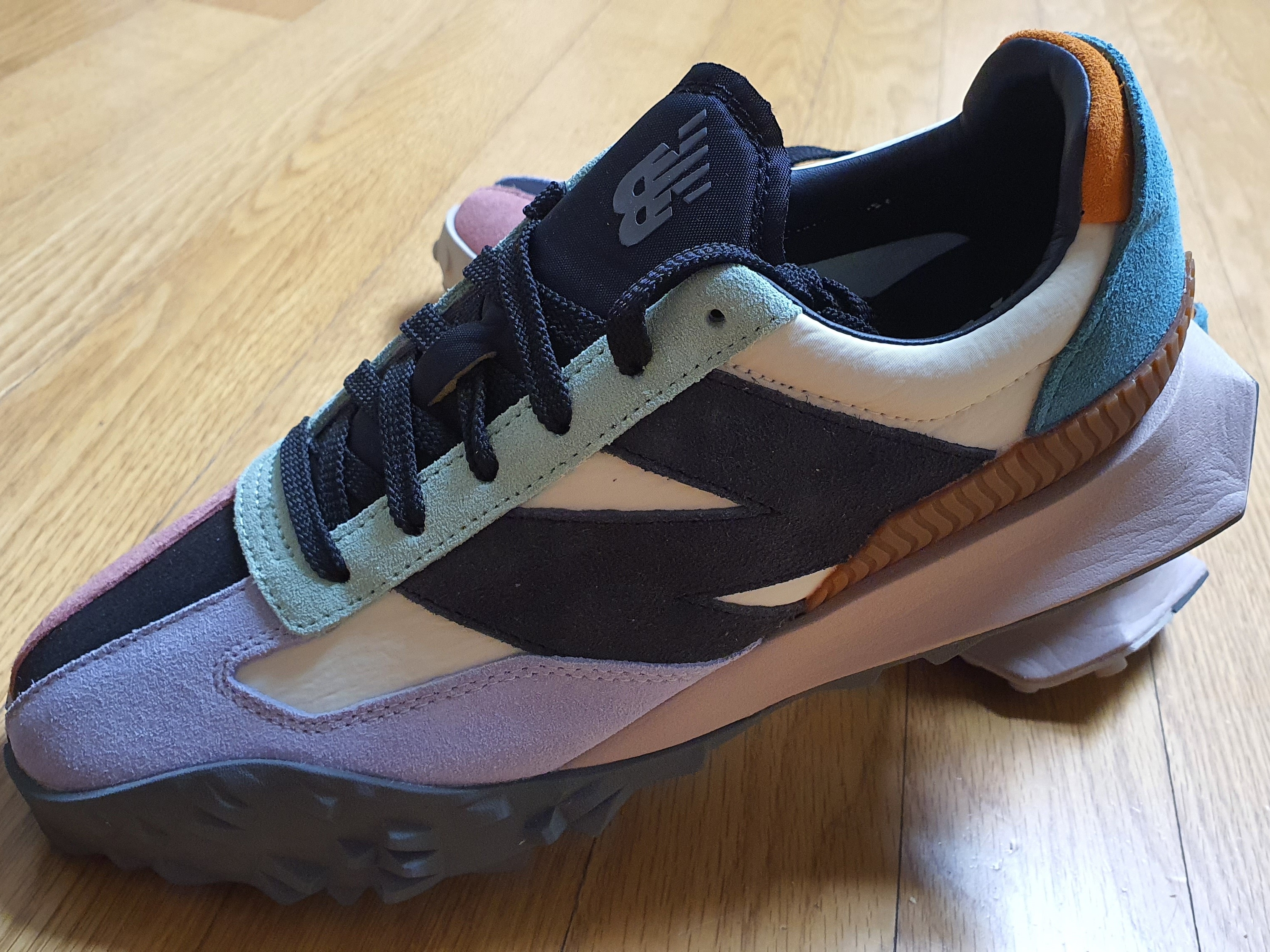 New Balance XC-72 Multi-Color 착용 스타일 - 1