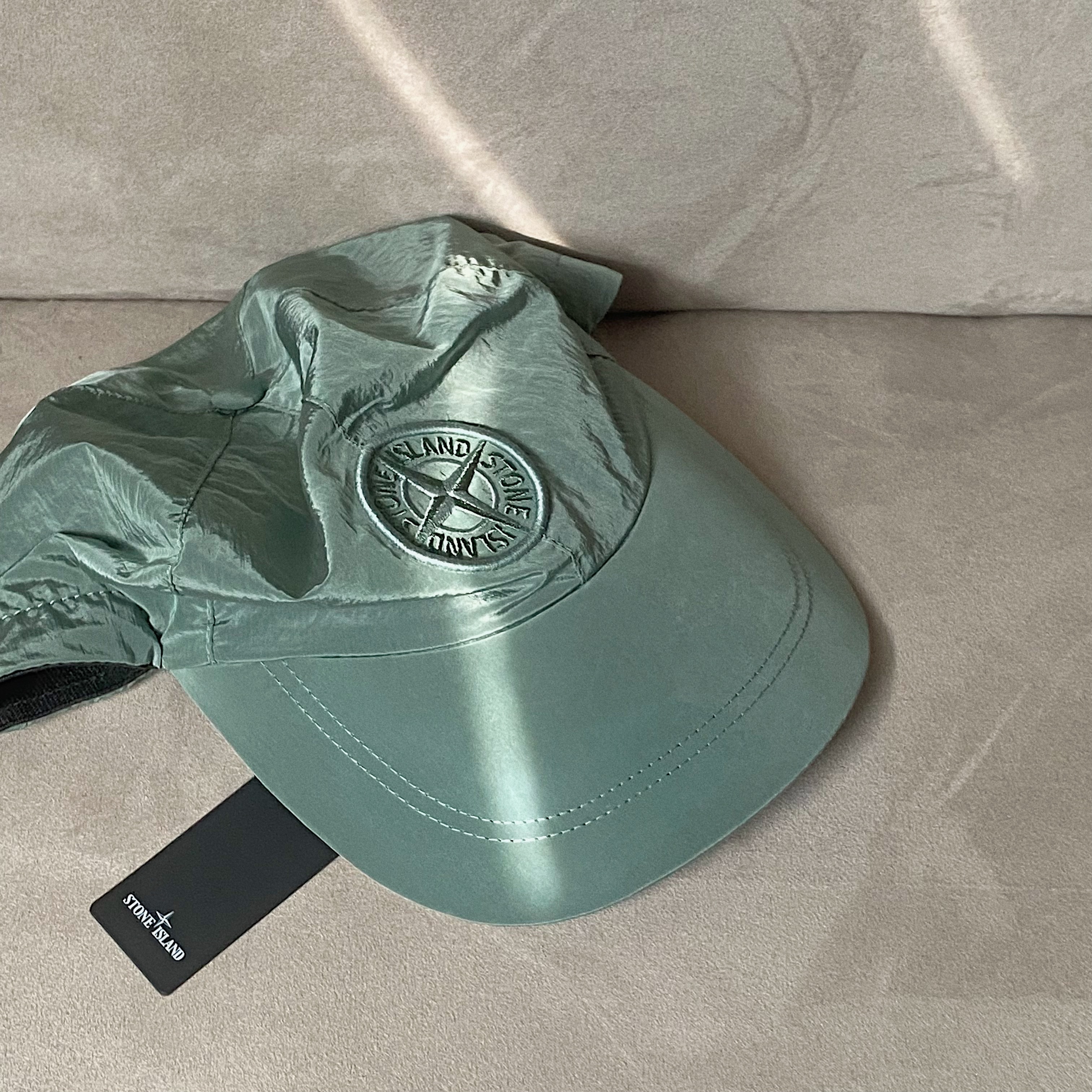 Stone Island 99576 Nylon Metal 6-Panel Cap Aqua - 21SS 착용 스타일