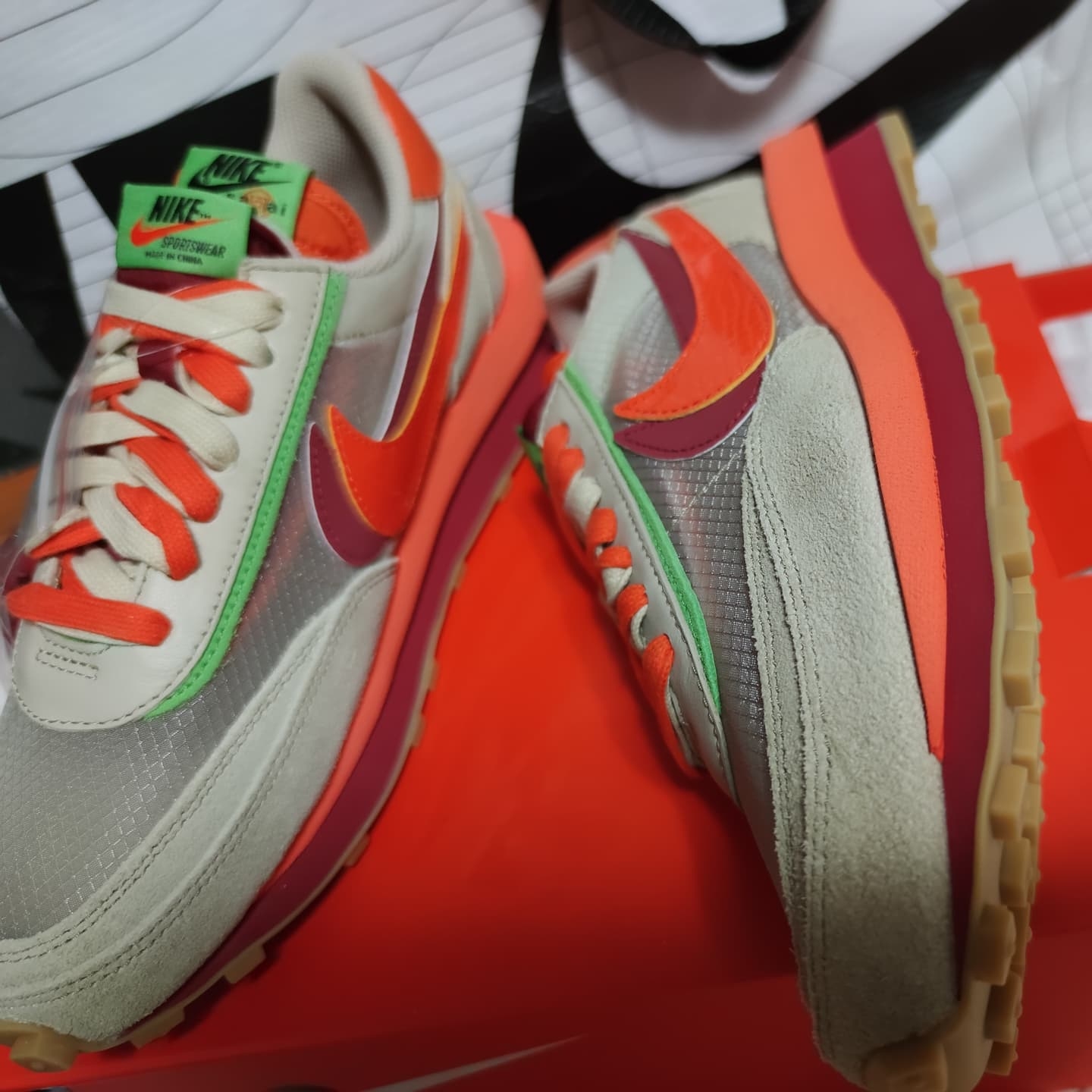 Nike x Sacai x Clot LDWaffle Orange Blaze 착용 스타일 - 2