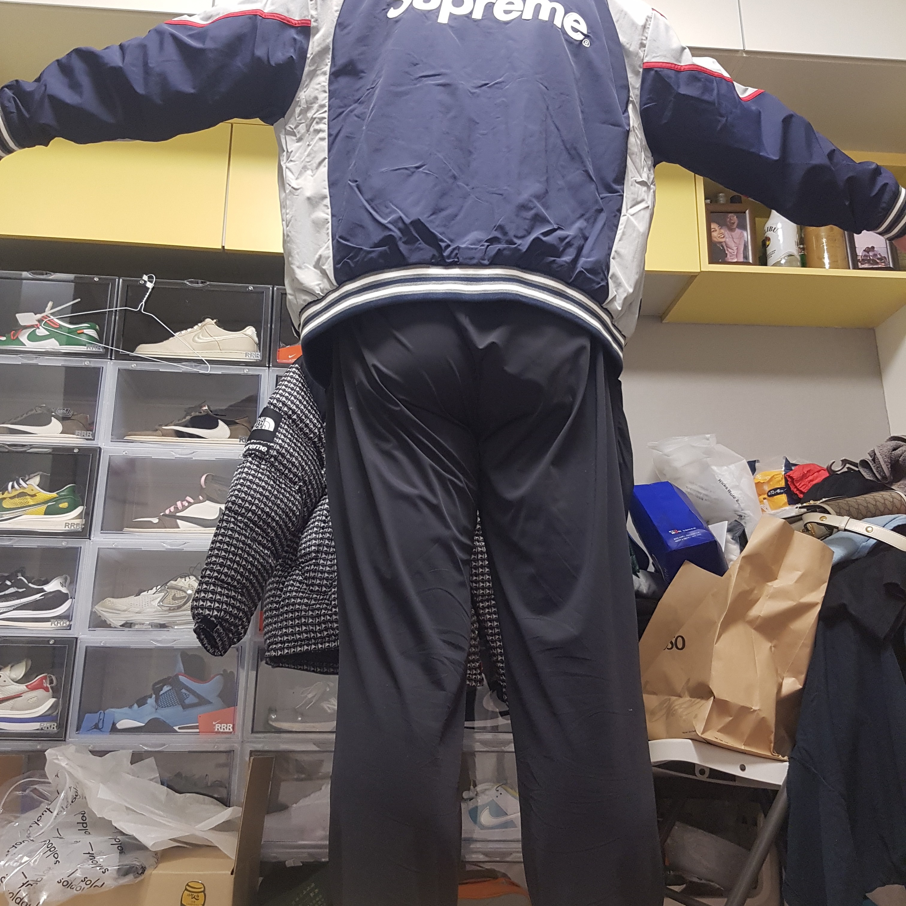 Supreme x New York Yankees Track Jacket Navy - 21FW 착용 스타일 - 1