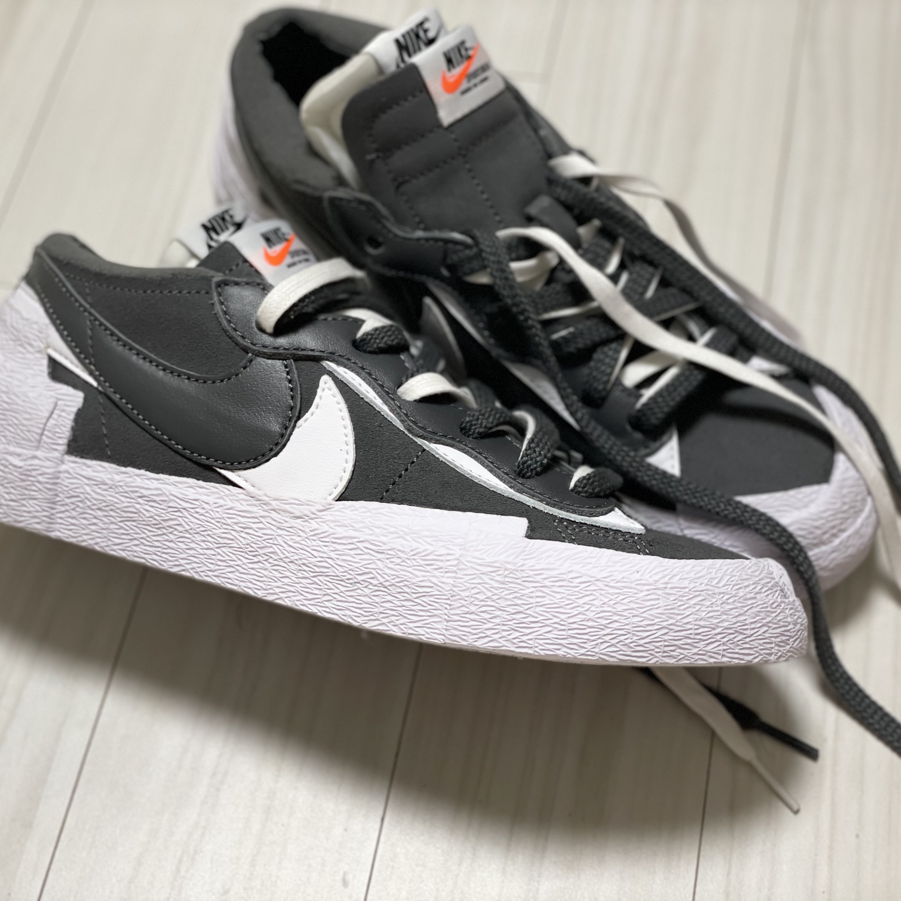 Nike x Sacai Blazer Low Iron Grey 착용 스타일 - 4