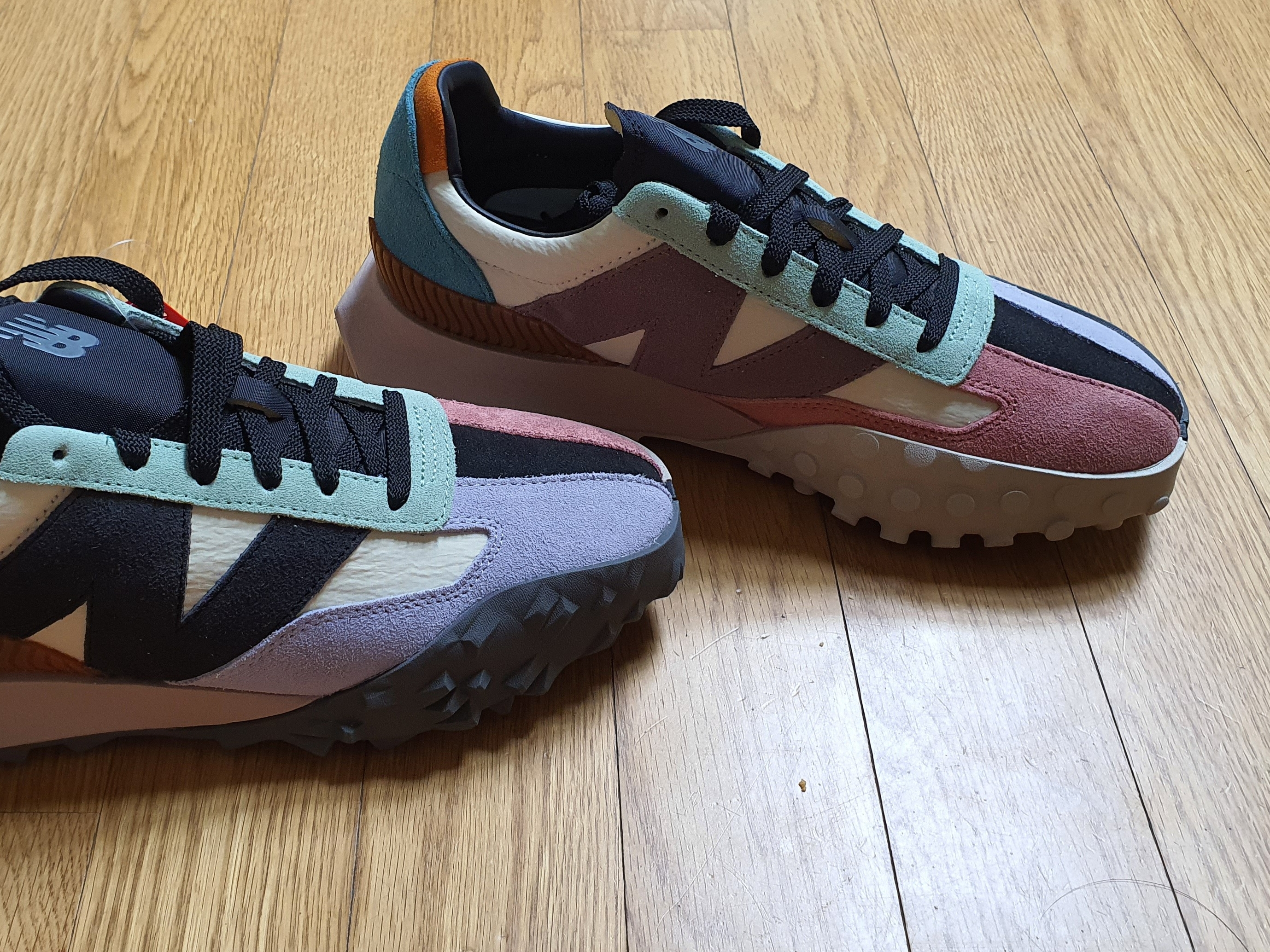 New Balance XC-72 Multi-Color 착용 스타일 - 2
