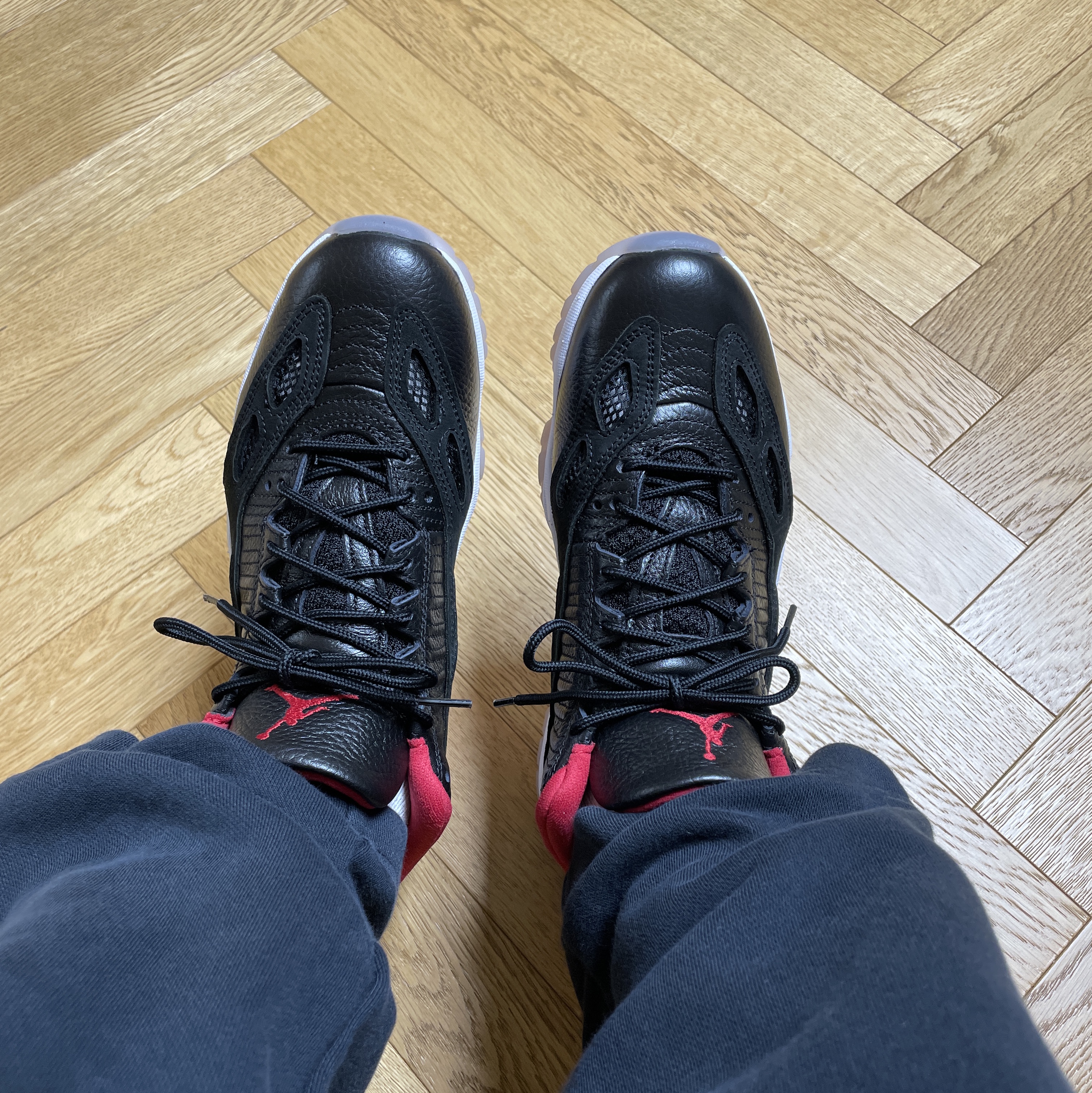 Jordan 11 Retro Low IE Bred 2021 착용 스타일