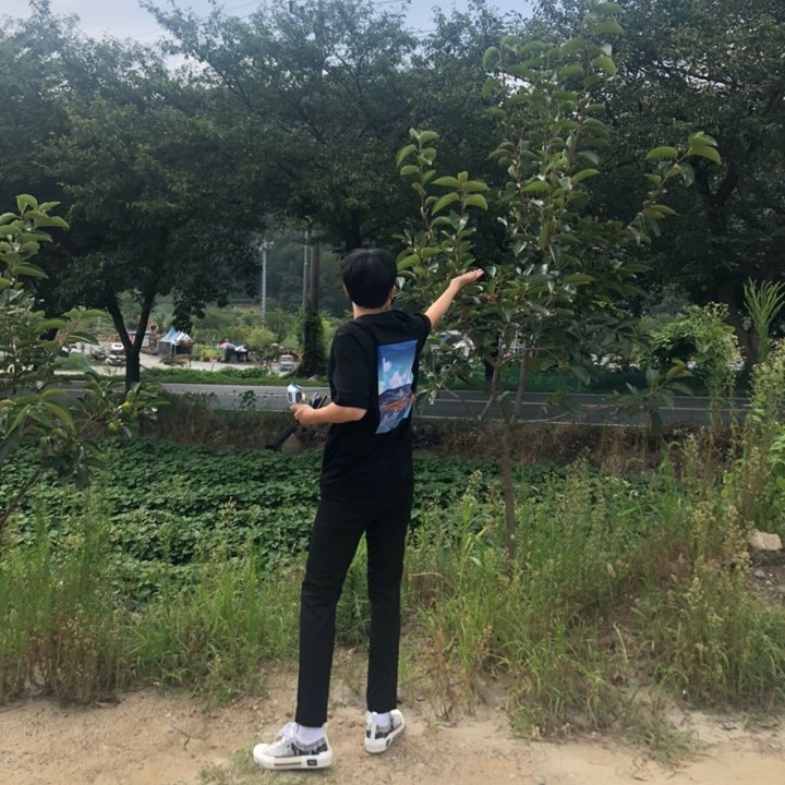 Dior B23 Low Dior Oblique White & Black 착용 스타일 - 2