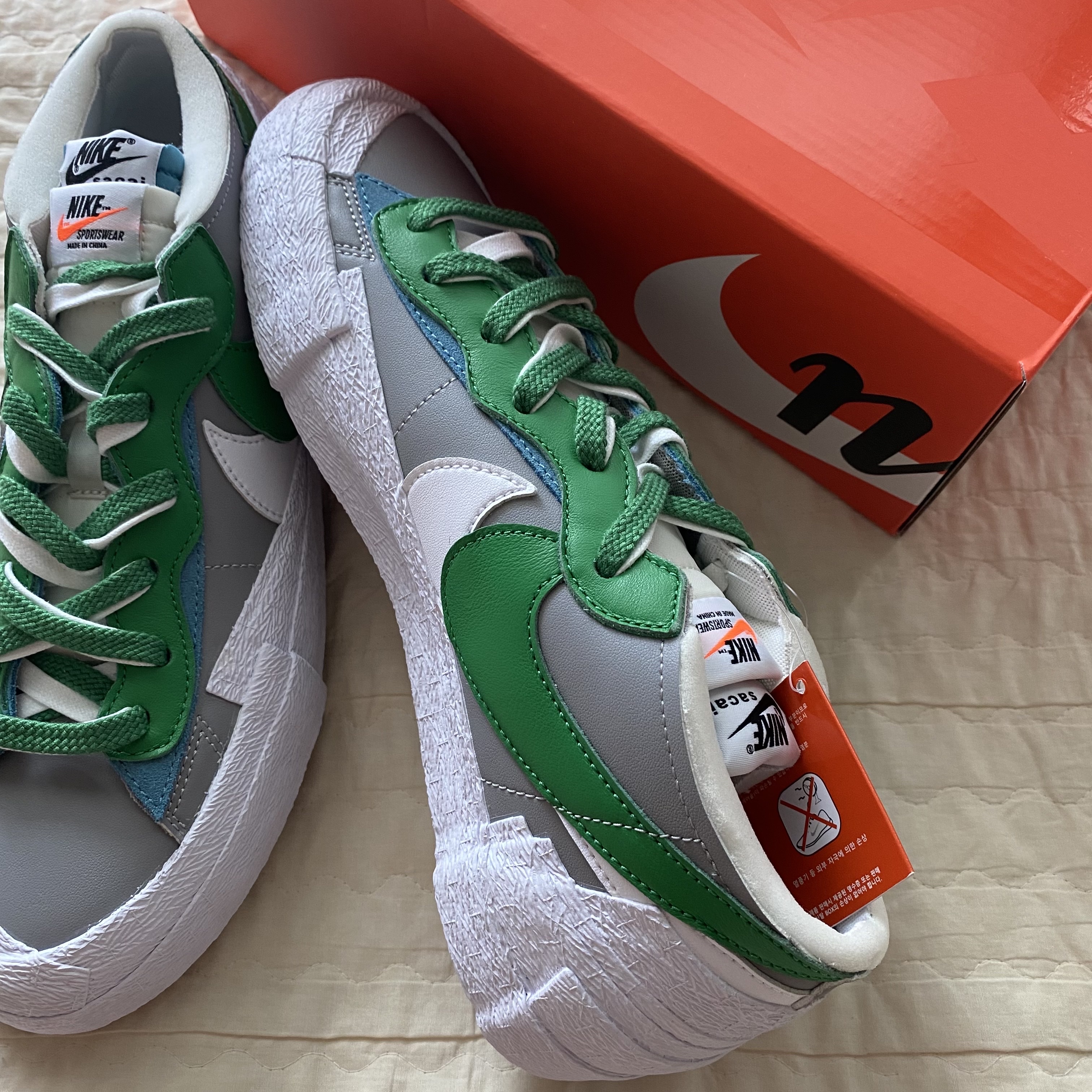 Nike x Sacai Blazer Low Classic Green 착용 스타일 - 1