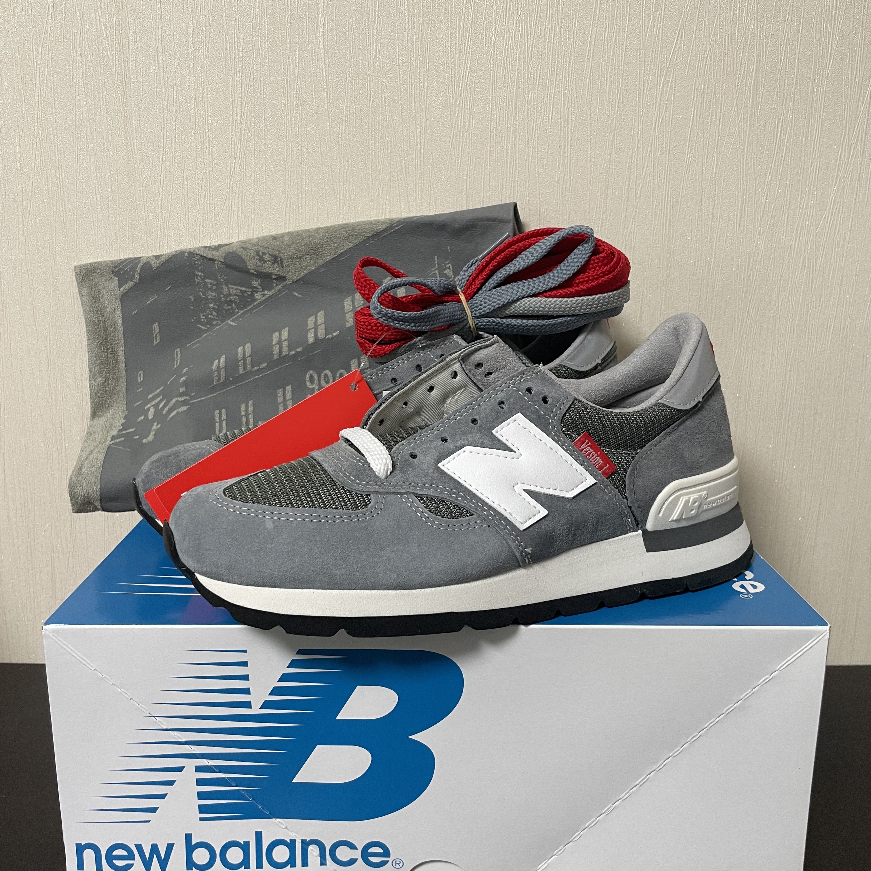 New Balance 990vs1 Made in USA Grey 착용 스타일