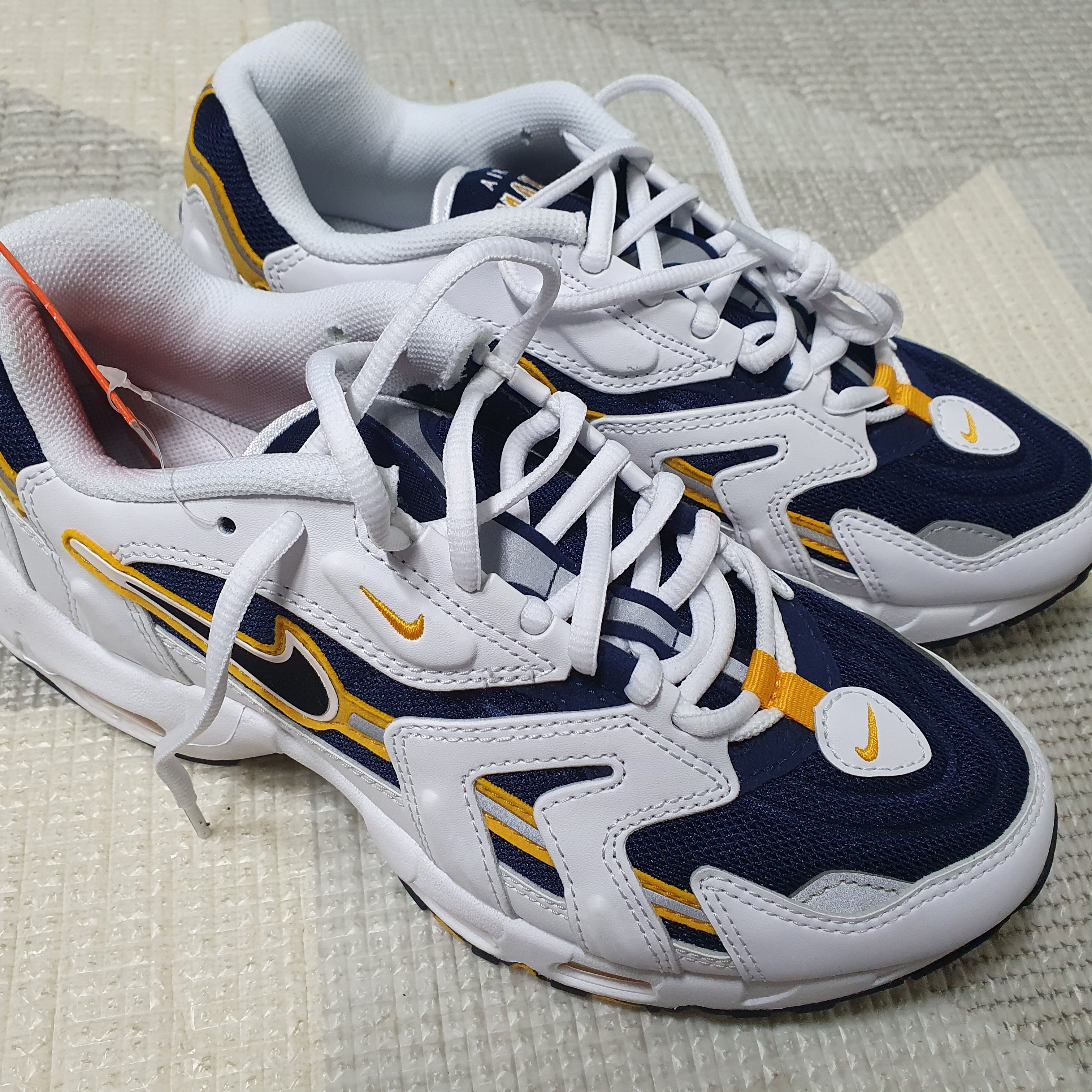Nike Air Max 96 II Midnight Navy 착용 스타일