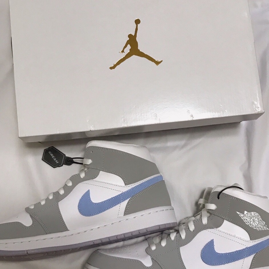 (W) Jordan 1 Mid Wolf Grey 착용 스타일 - 2