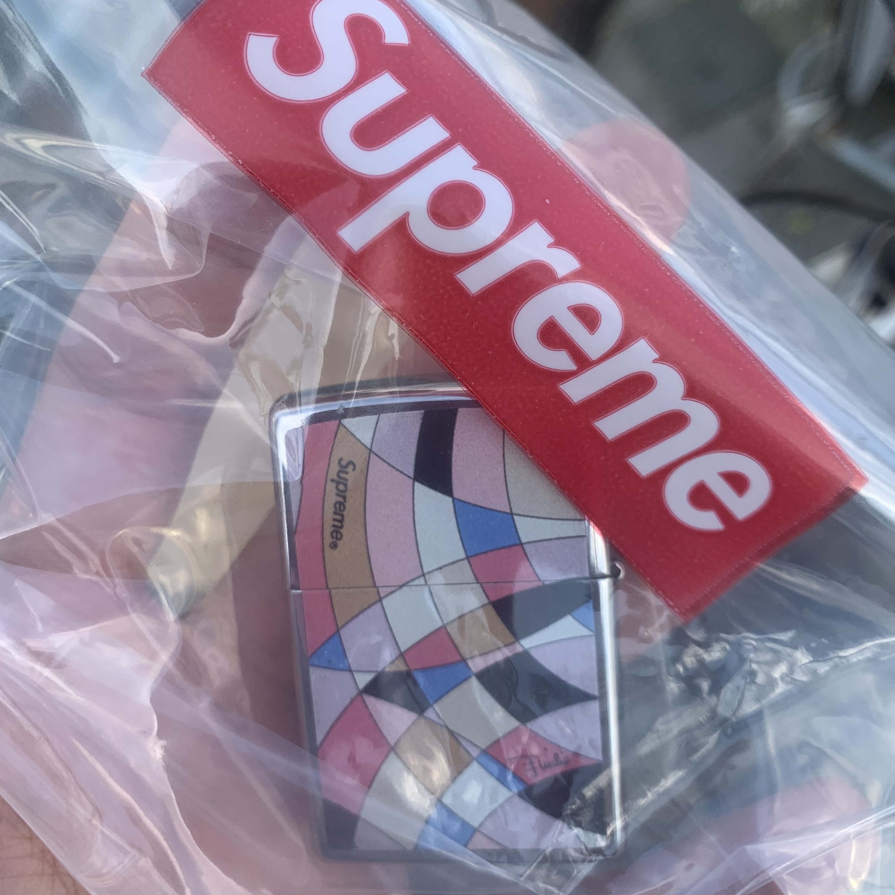 Supreme x Emilio Pucci Zippo Dusty Pink - 21SS, Supreme Ziploc Bags (Box of 30) 착용 스타일