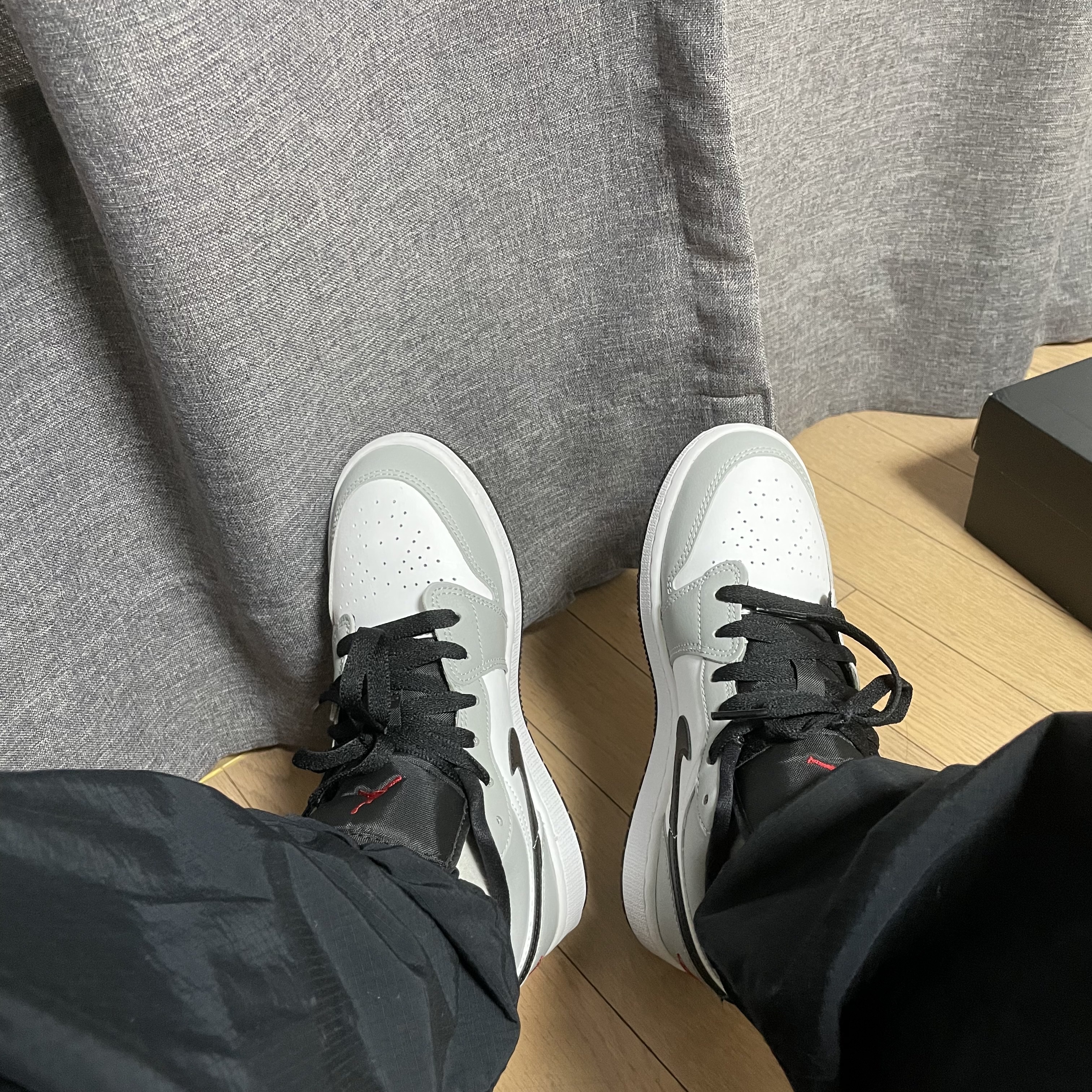(GS) Jordan 1 Low Light Smoke Grey 착용 스타일 - 3